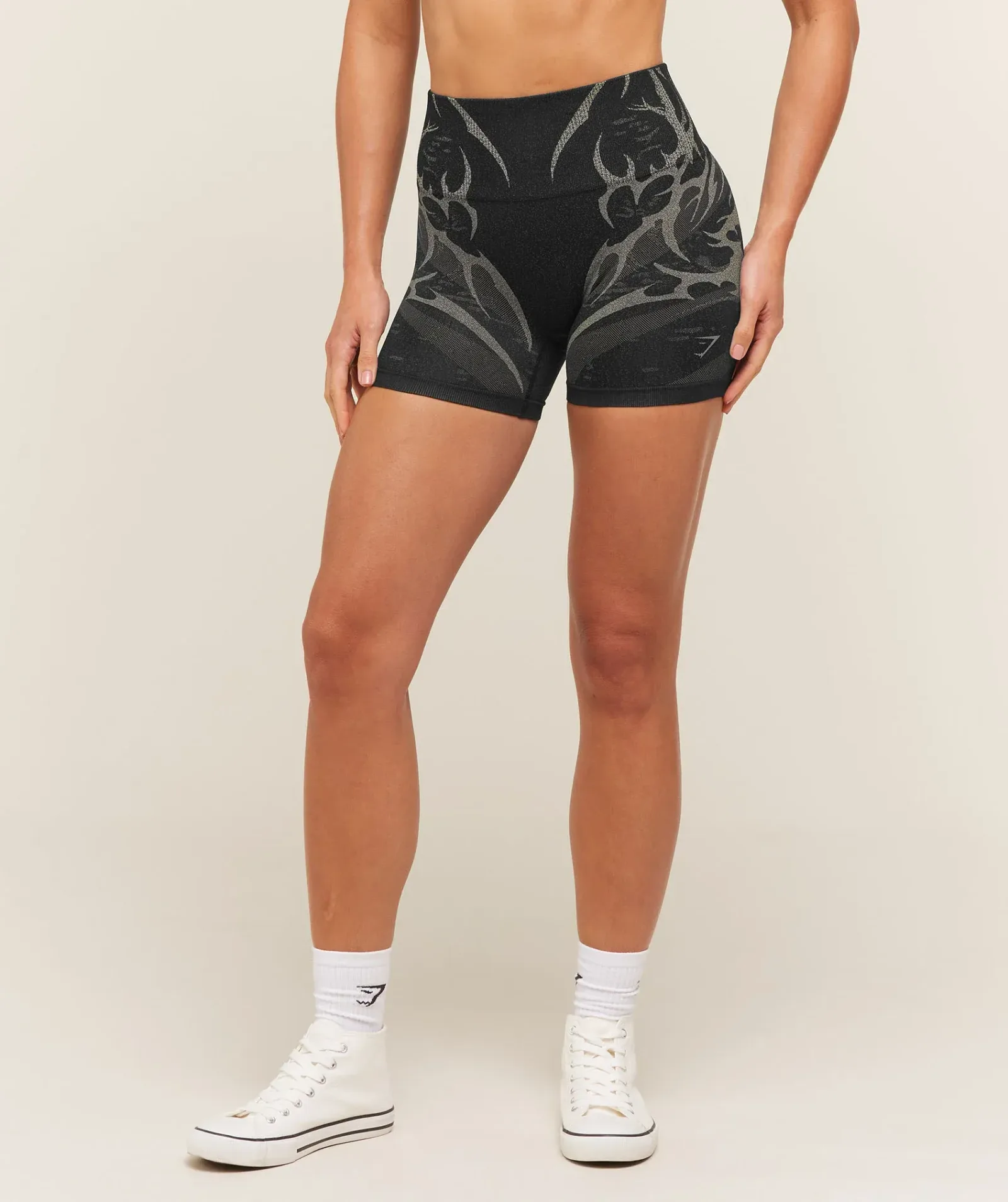 Gymshark Storm Seamless Shorts – Black/Tinted White