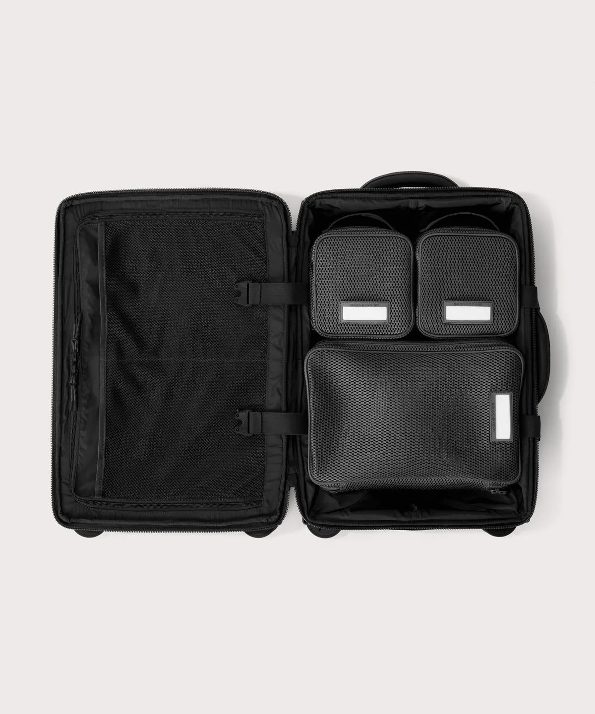 Seattle Carry-On Luggage in Onyx, Smaller – 20.5 inch