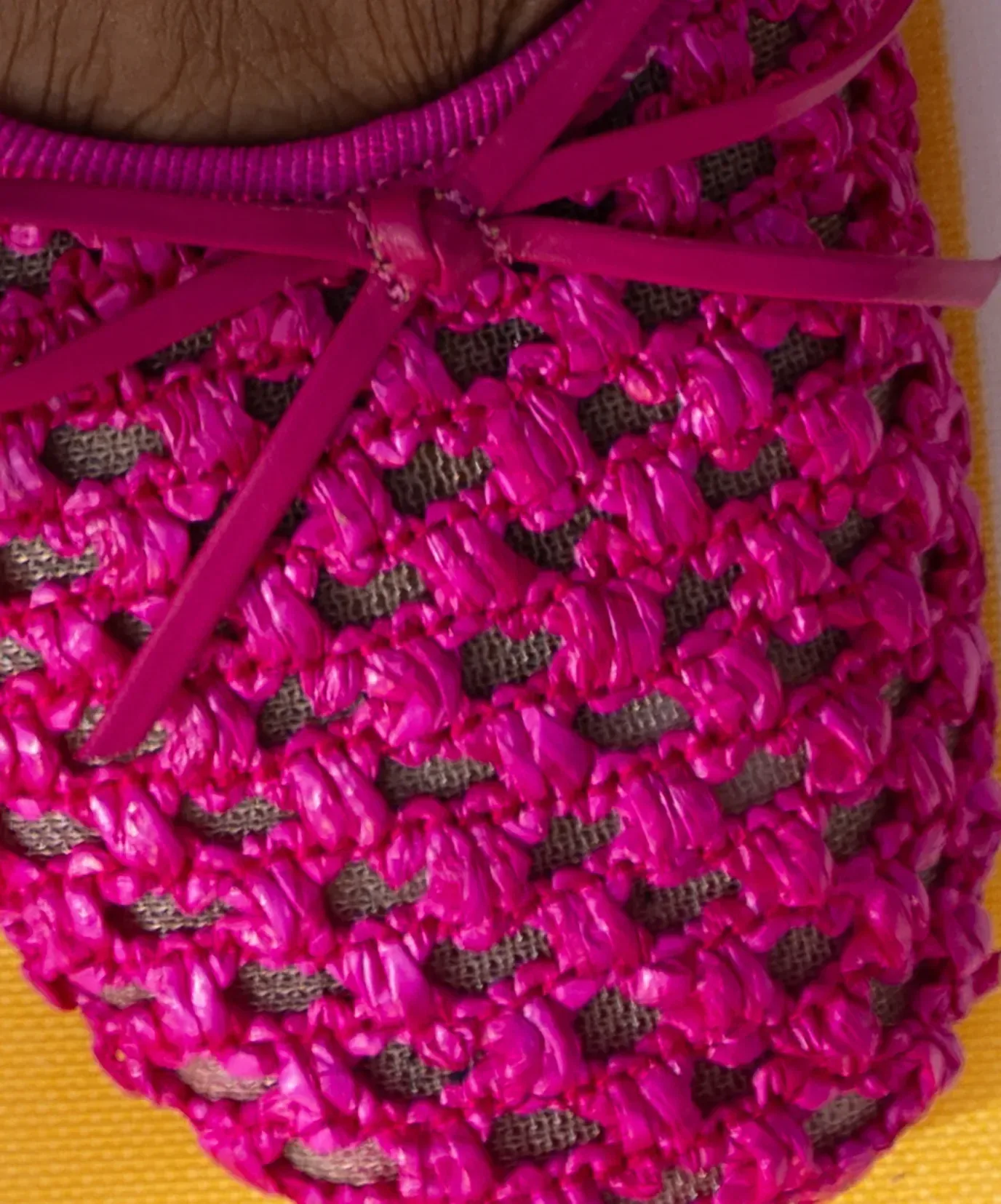 The Songbird – Hot Pink Openweave