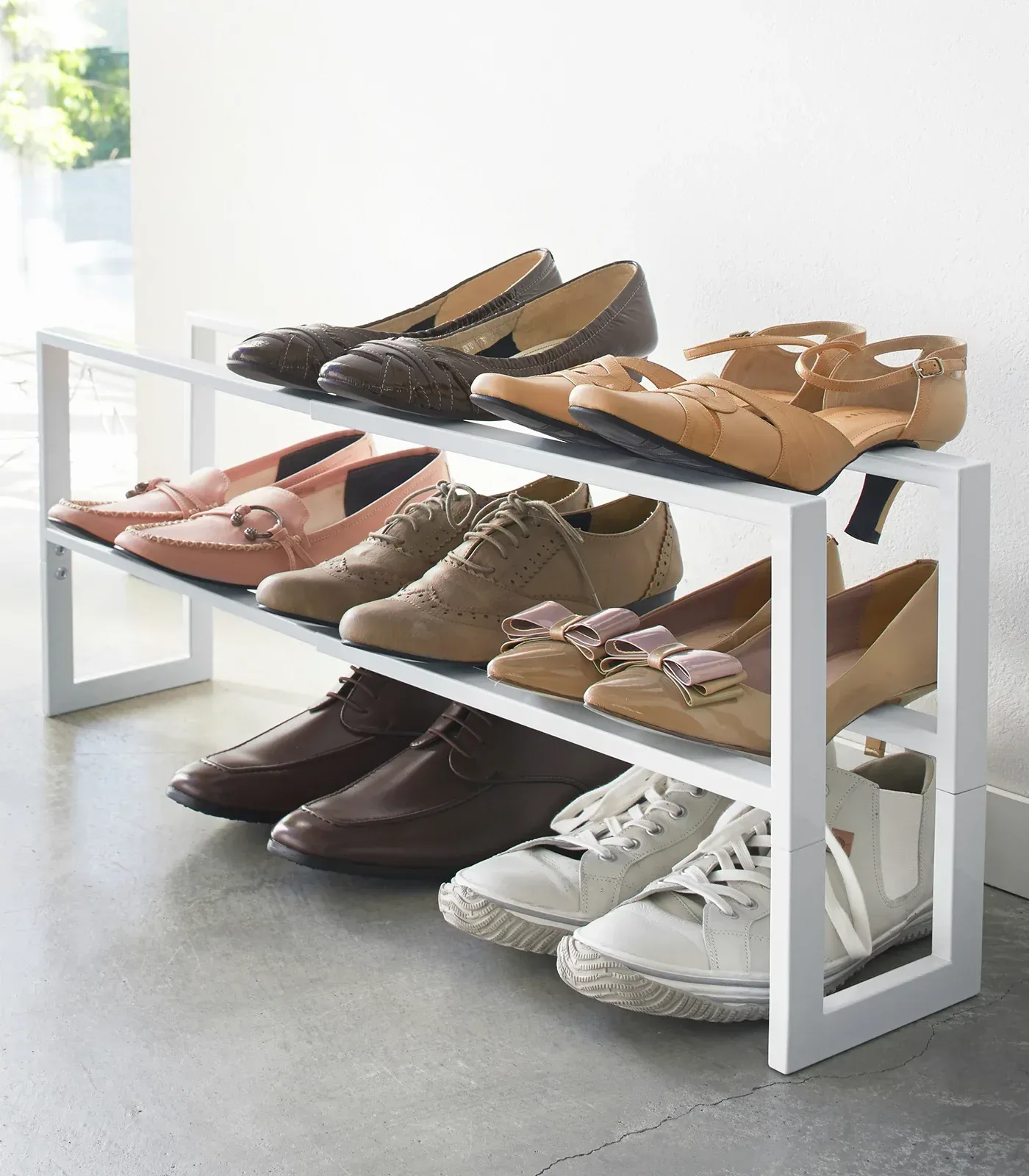 Two-Tier Expandable Shoe Rack (11.8" H) – Steel