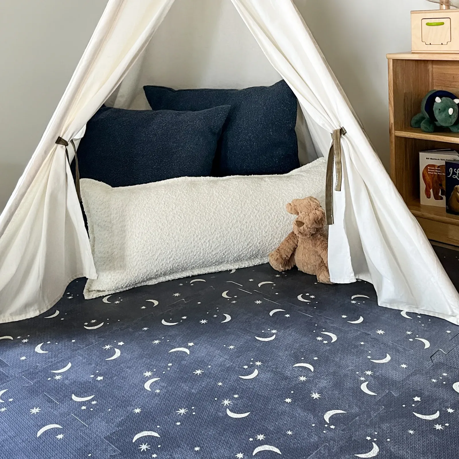 Cosmo – Navy Play Mat