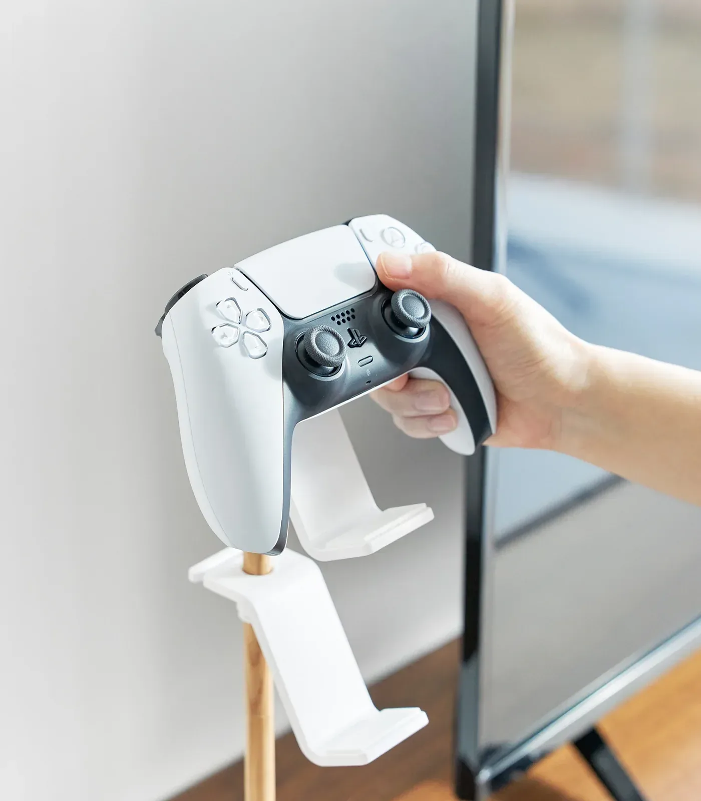 Controller Stand – Steel + Wood