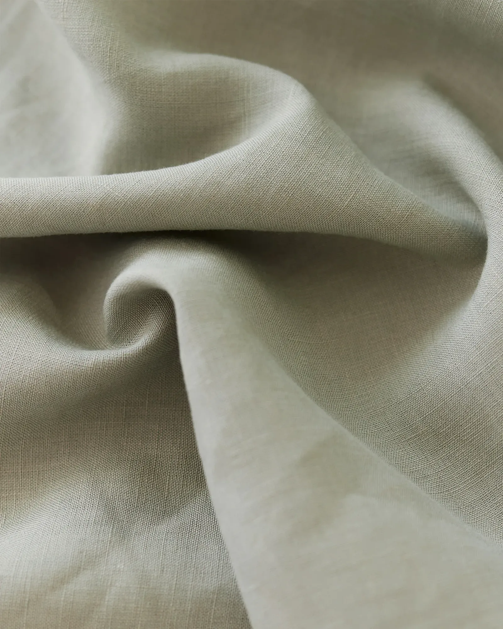 Calm sage linen fitted sheet