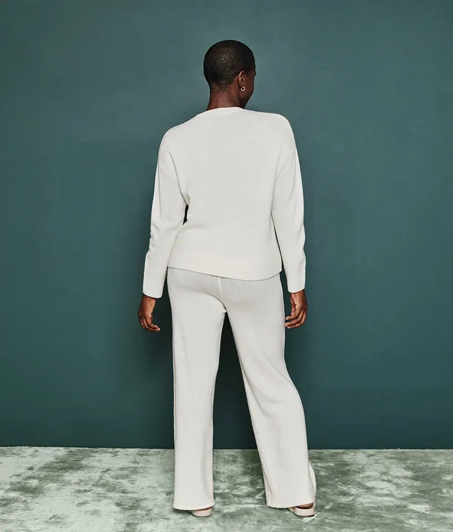 The Luxe Cashmere Blend Sweater Pant – White Sand