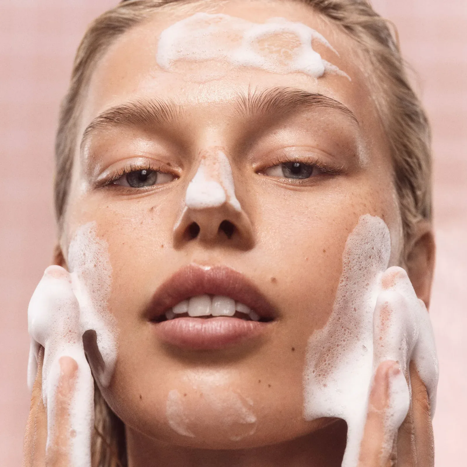 Mini Pink Dew™ Gel Cleanser