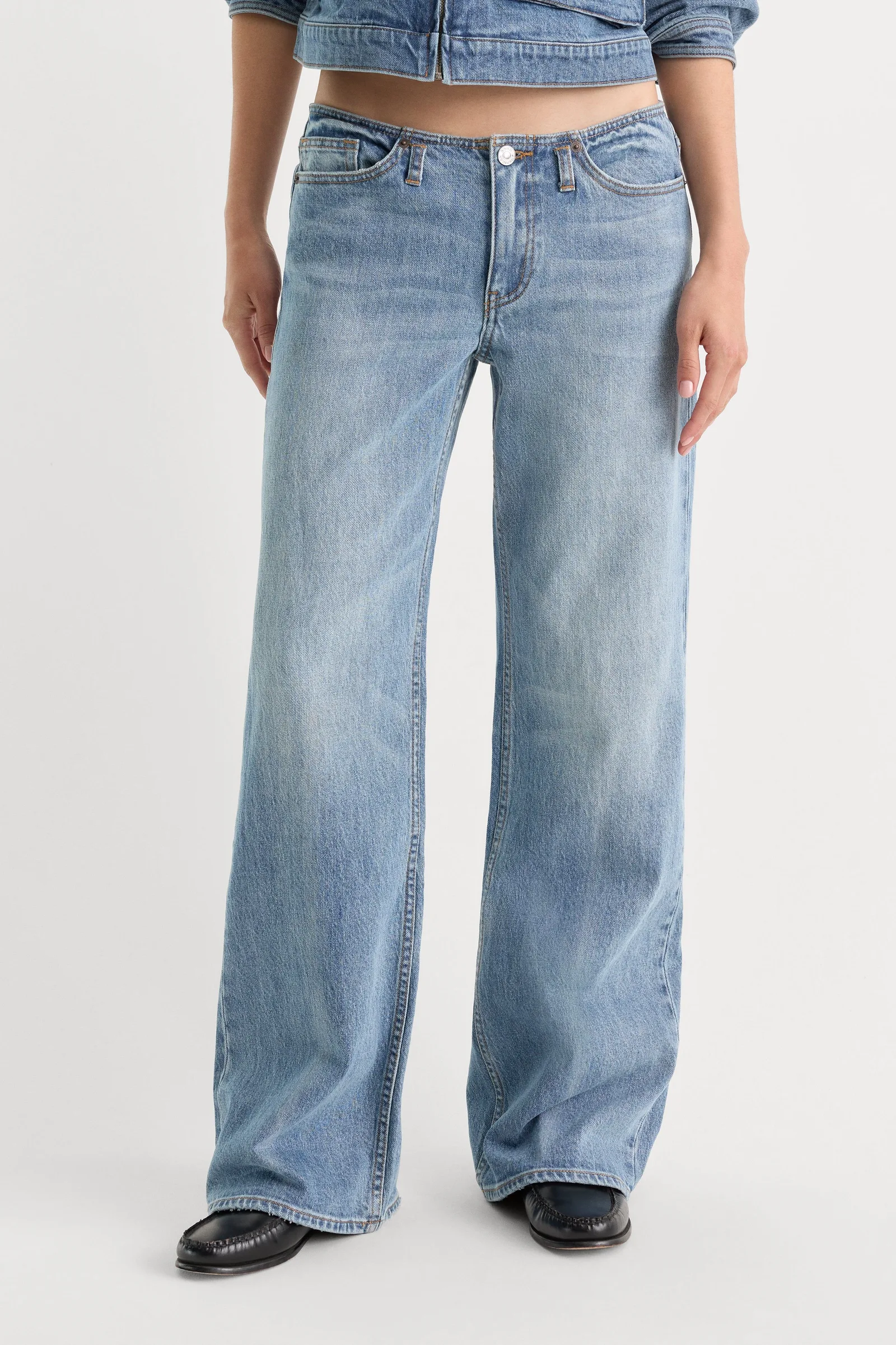 Ghost Waist Low Loose Jeans – Amber