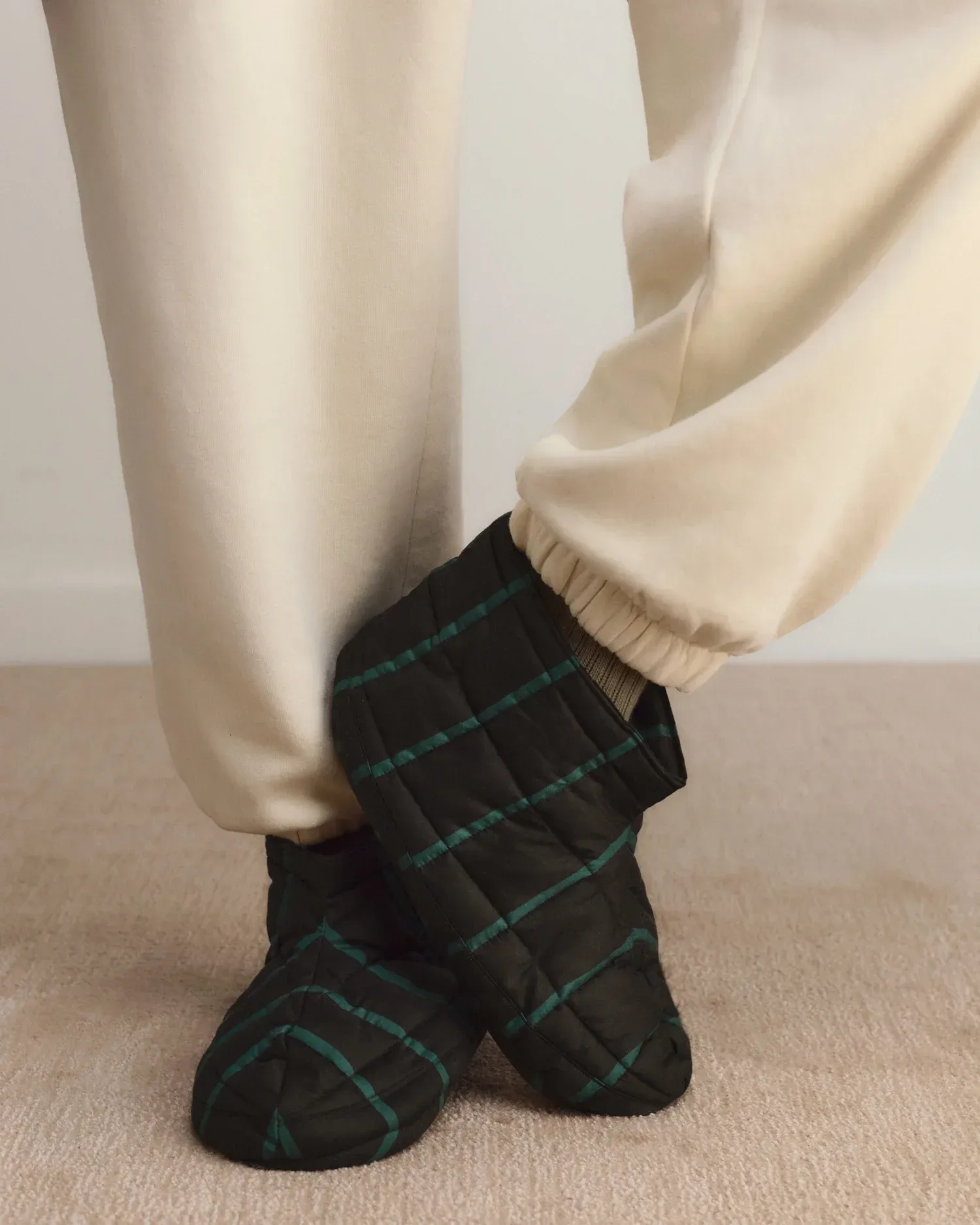 Cocoon Slippers (Evergreen and Malachite)