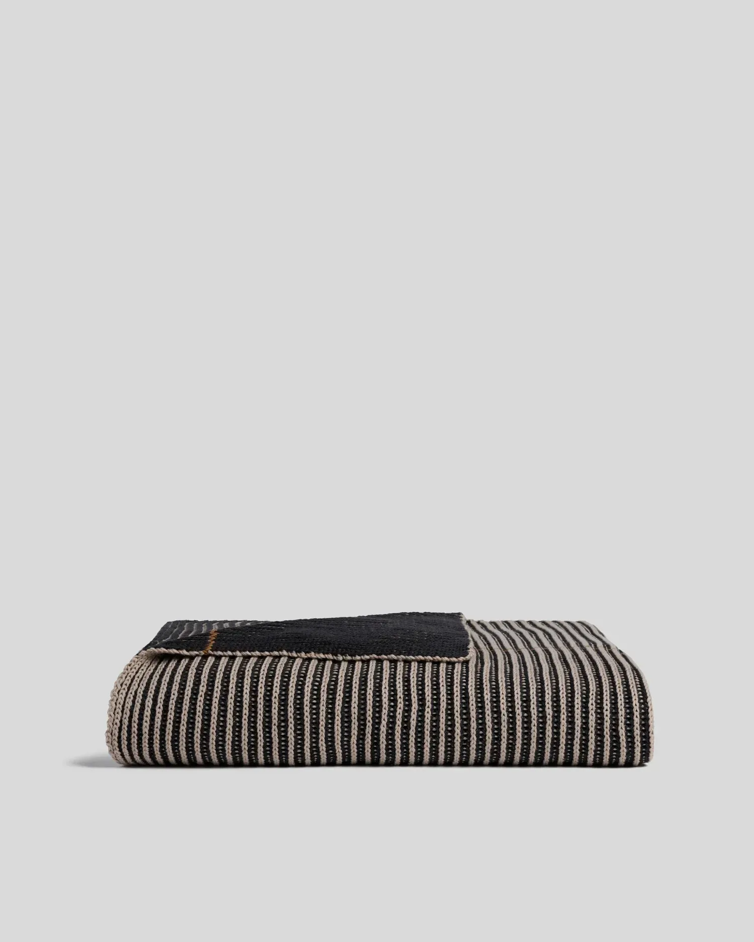 Organic Two Tone Rib Knit Throw (Toast and Onyx)