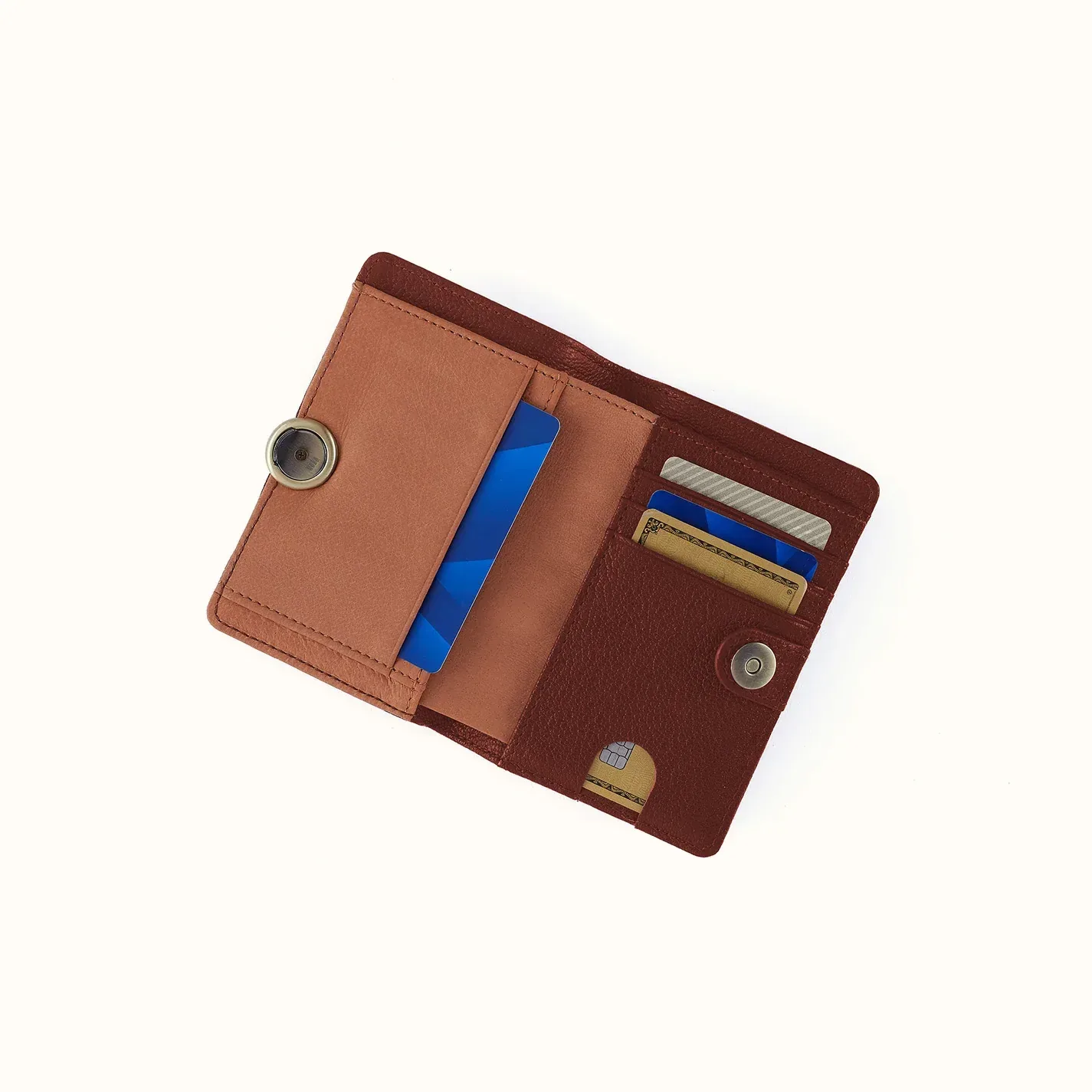 Hutton Small Wallet In Micrograin Leather – Saddlewood