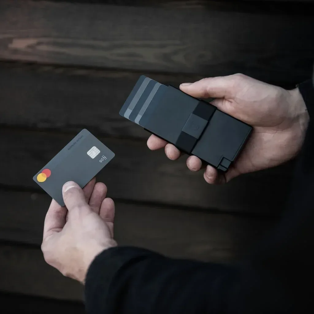 AJS Wallet x Ekster
