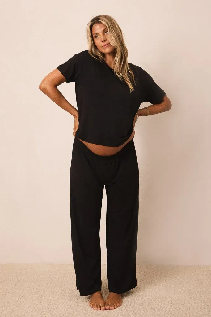 Black Short-Sleeve Women’s Sleep Set