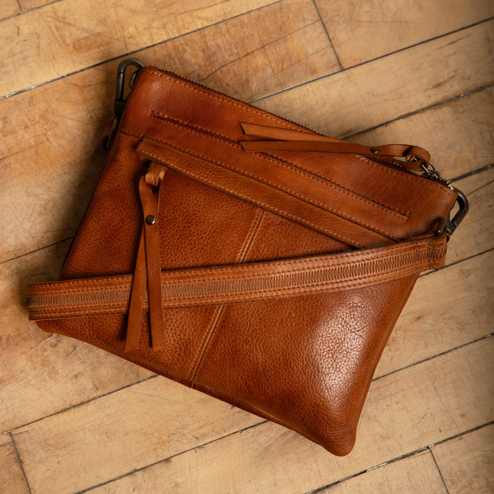 Jett Leather Crossbody