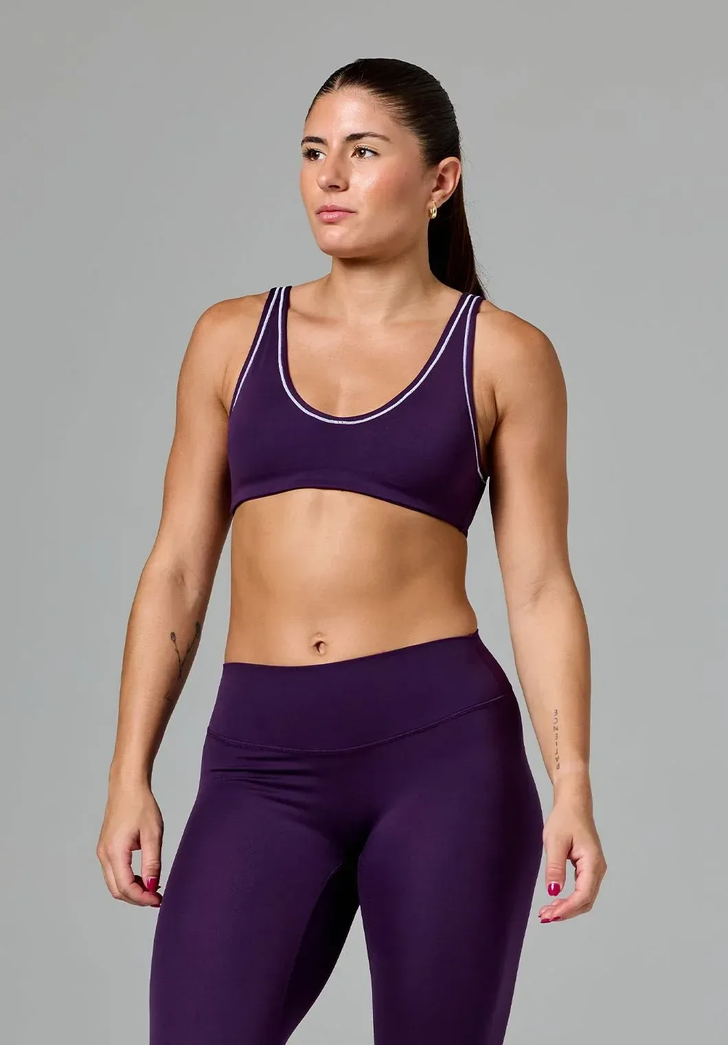 Reluna™ Contrast V-Neck Sports Bra Jasmine