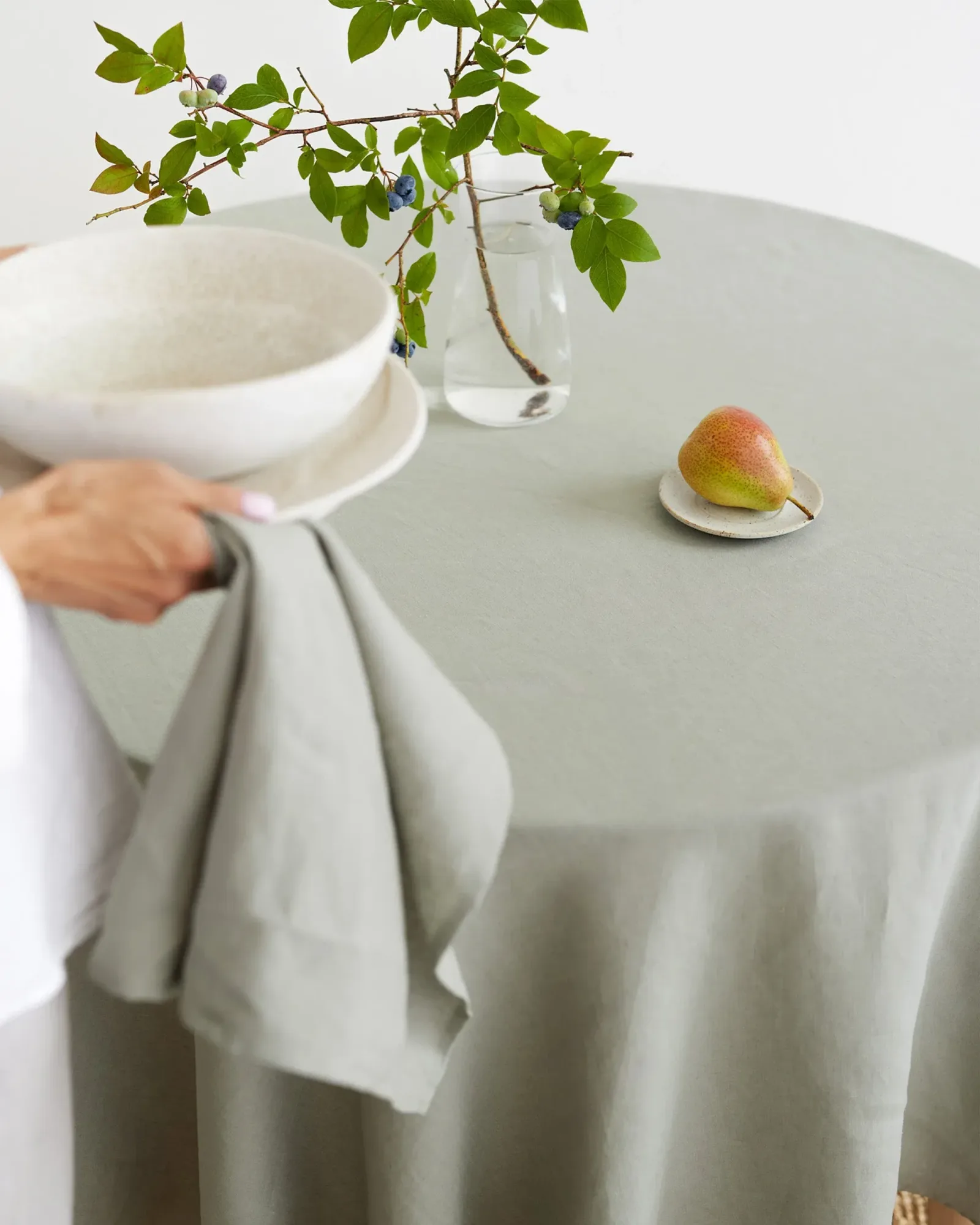 Round linen tablecloth in Calm Sage