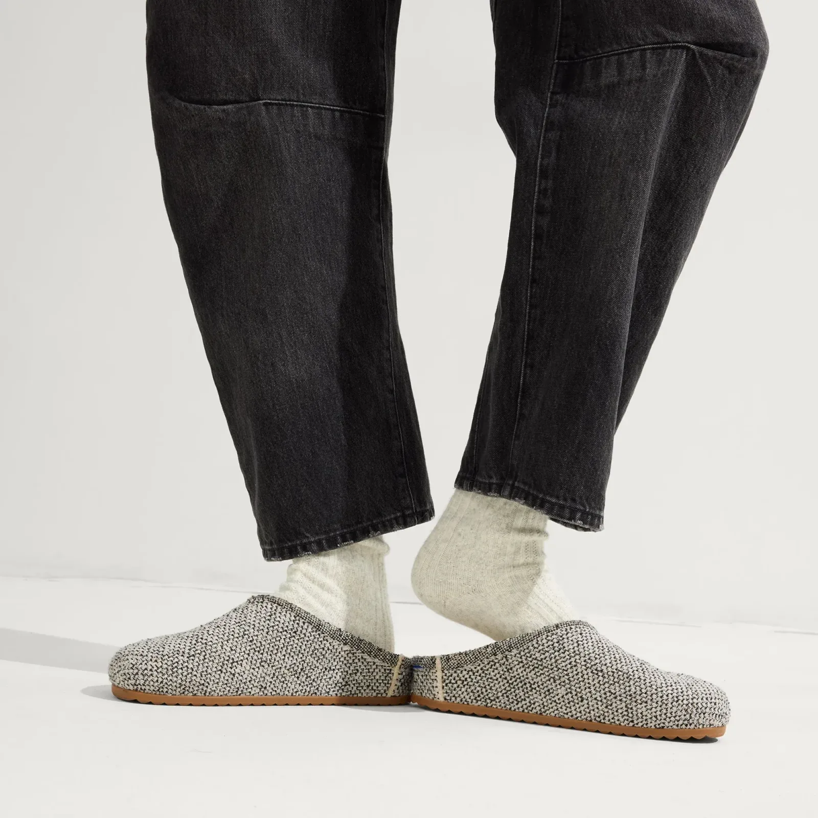 The Cozy Clog – Cookies and Cream Bouclé