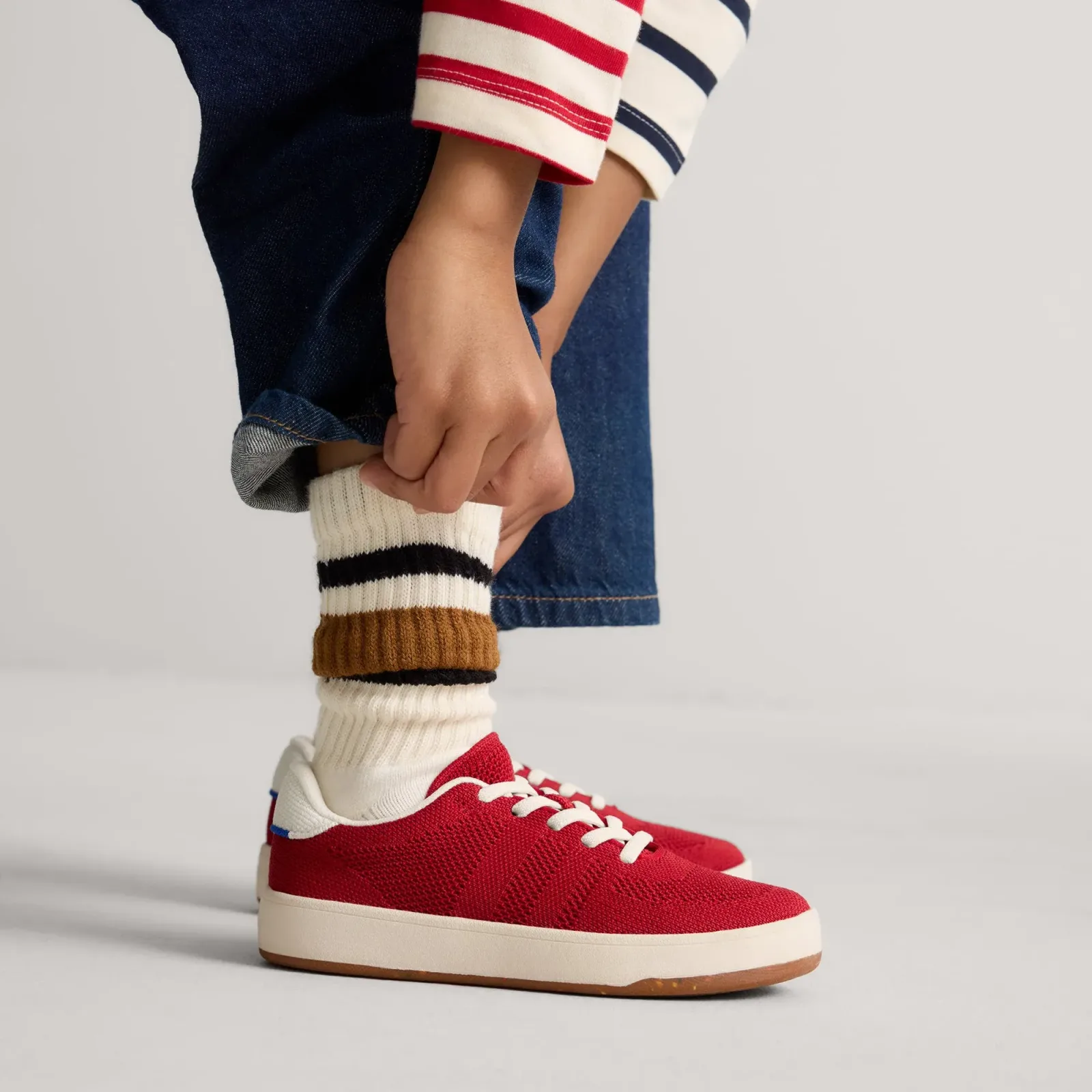 The Kids Stretch Sneaker – Firecracker