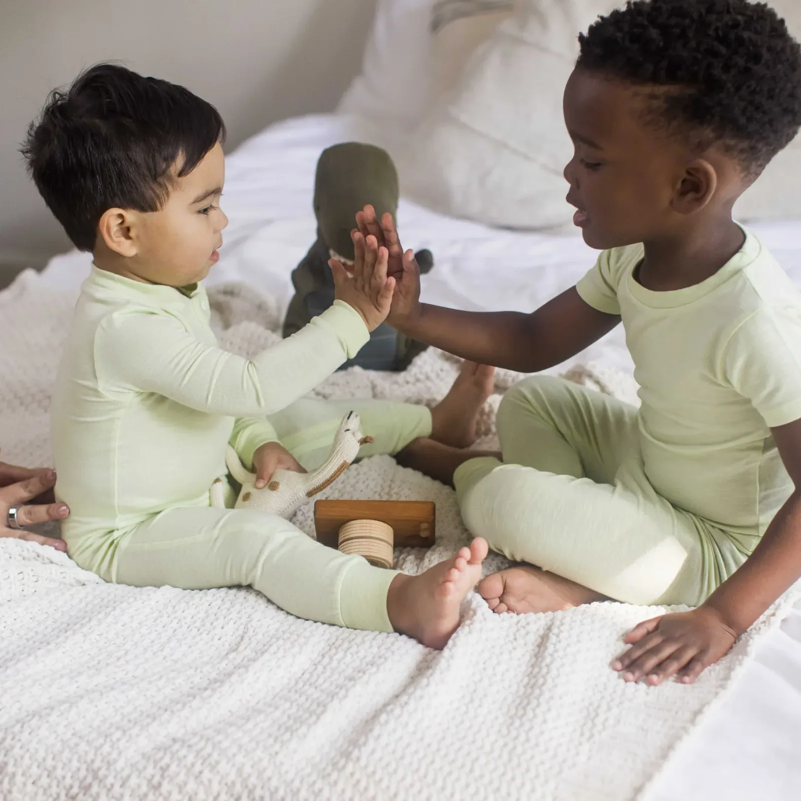 Honeysoft™ Lyocell Footless Baby Sleeper – Sea Green