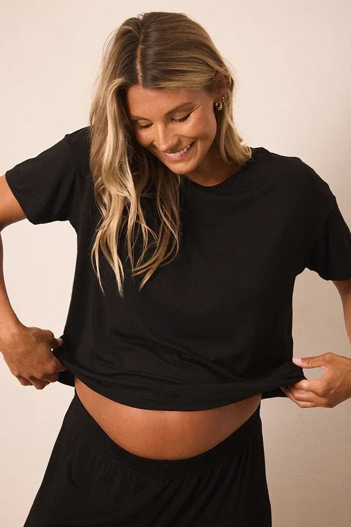 Black Short-Sleeve Women’s Sleep Set