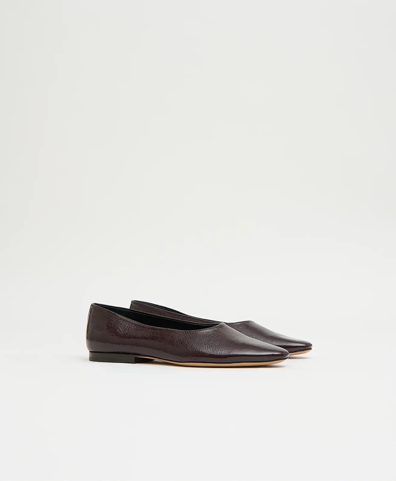 Soft Point Flat – Aubergine Naplak