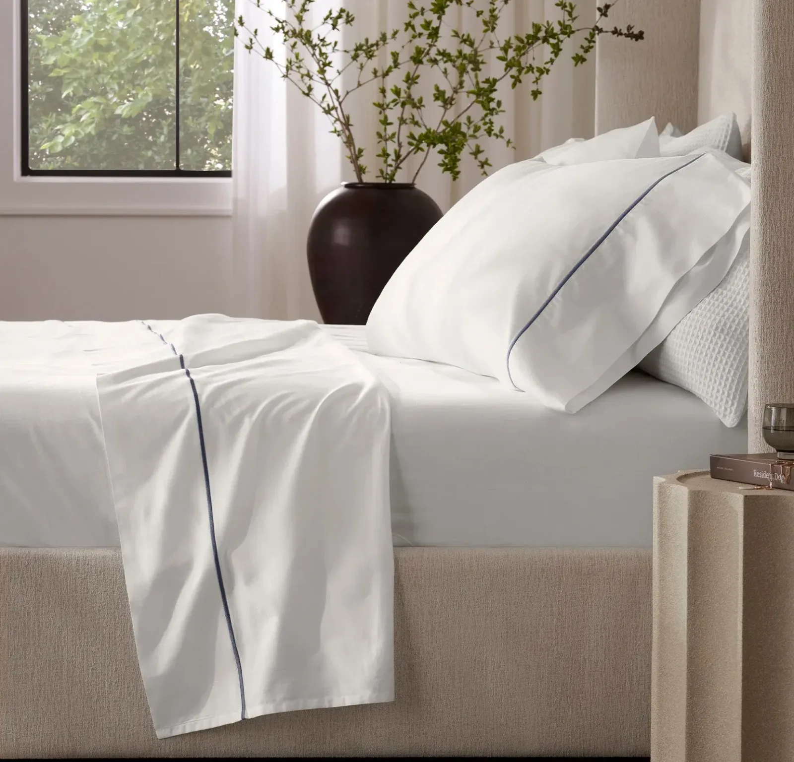 Percale Embellished Sheet Set – White/Mineral Embroidered