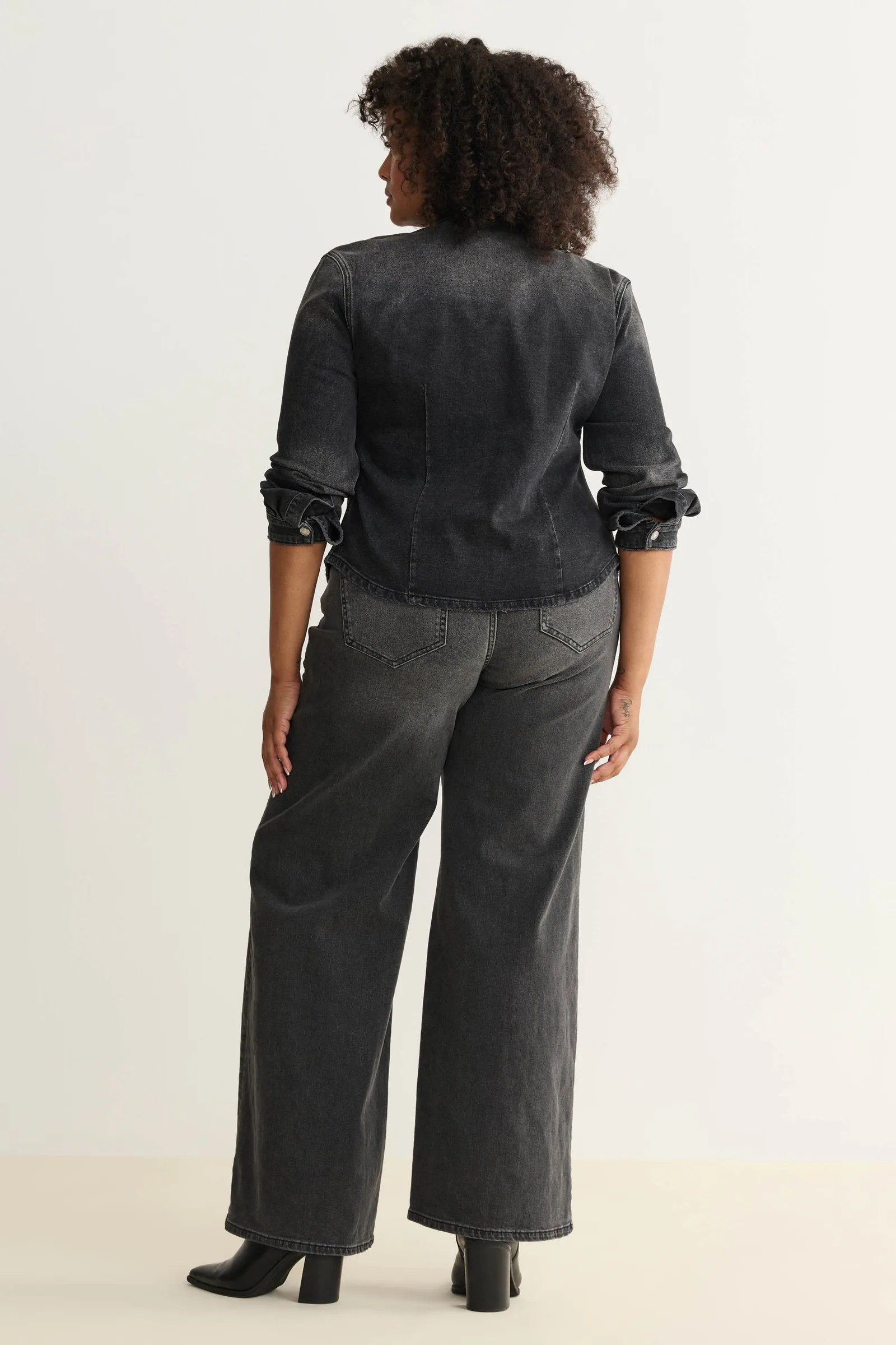 Nce Plus – Wide Leg Jeans – Overcast
