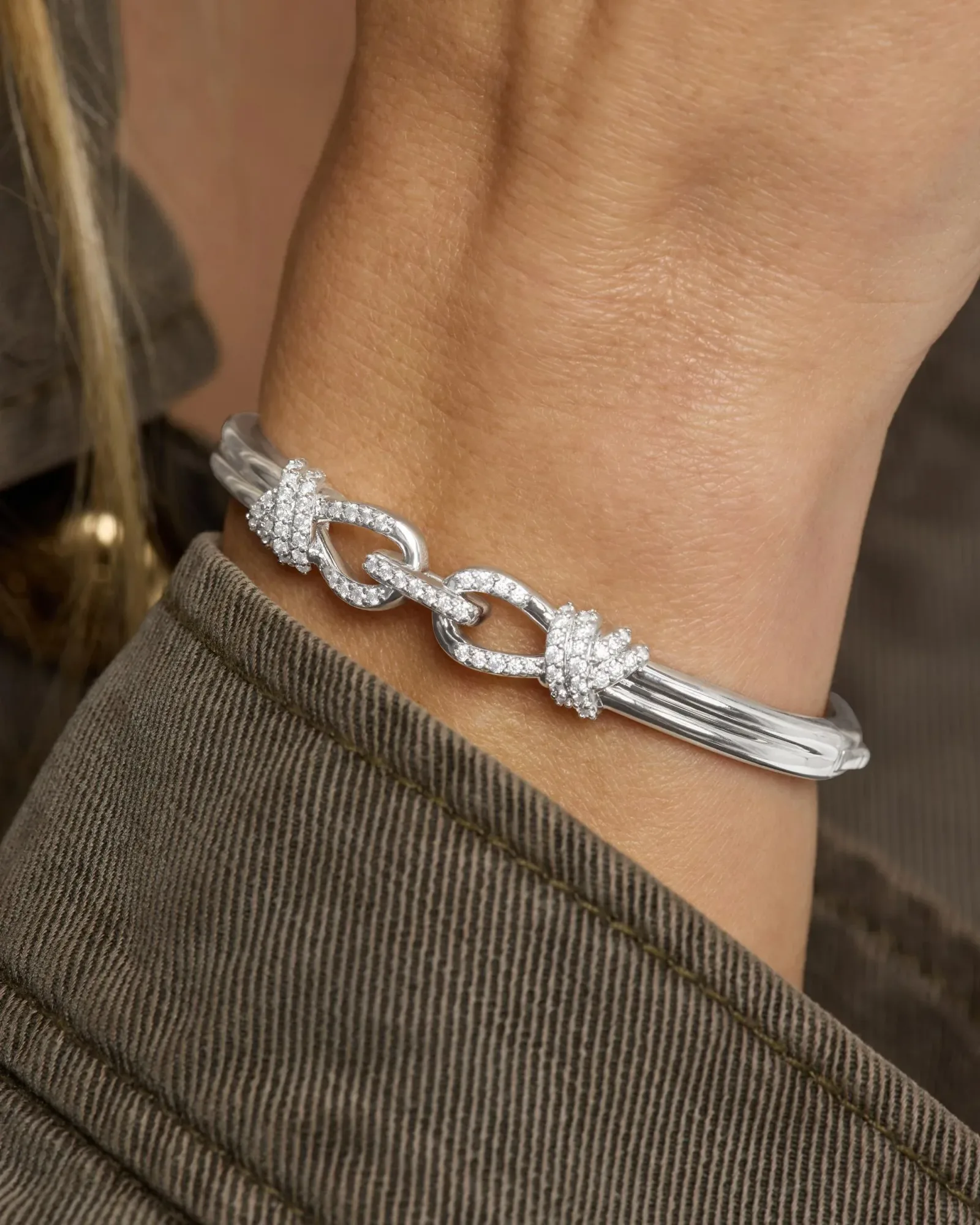 Knot Cuff – Silver|White Diamondettes
