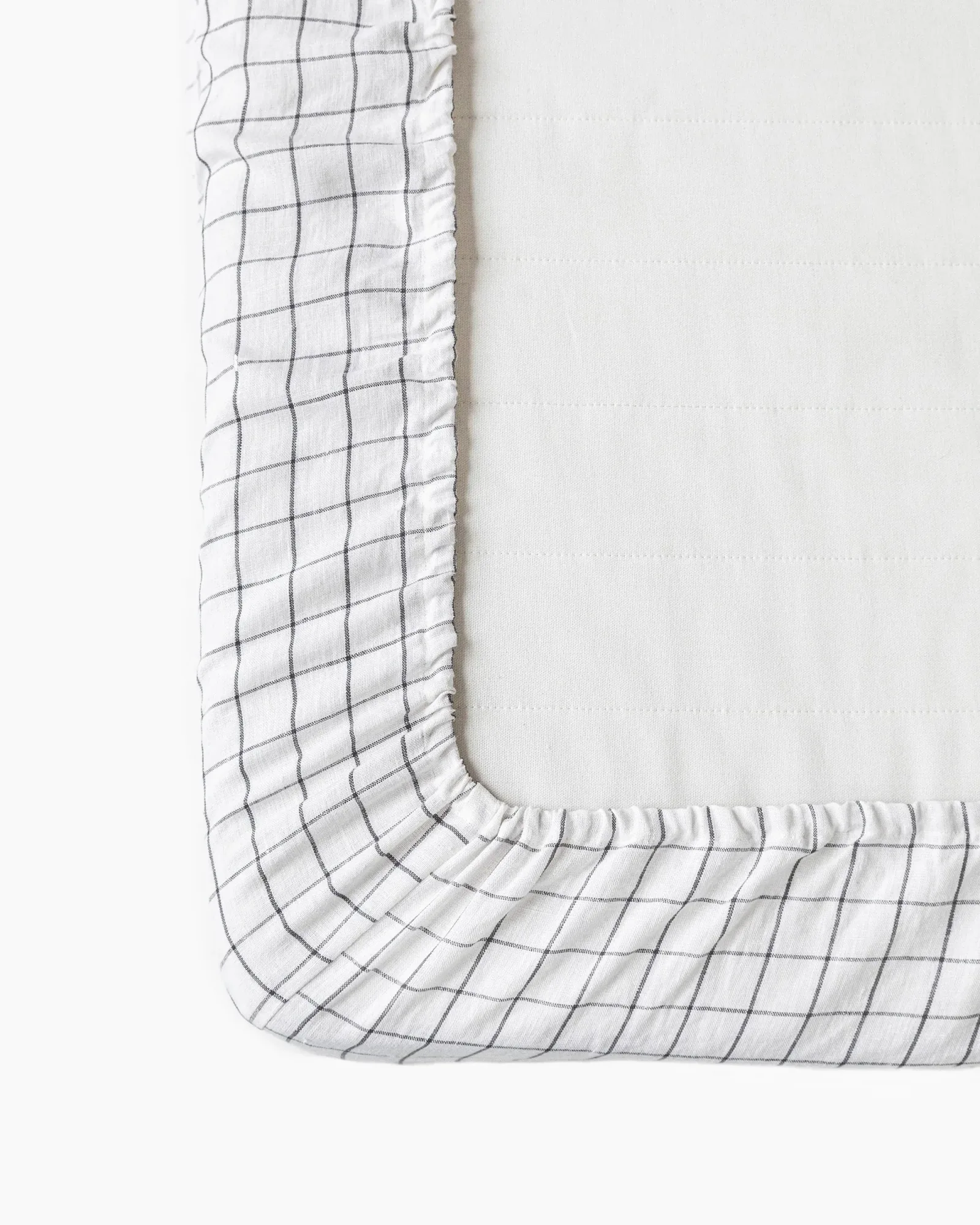 Charcoal grid linen fitted sheet