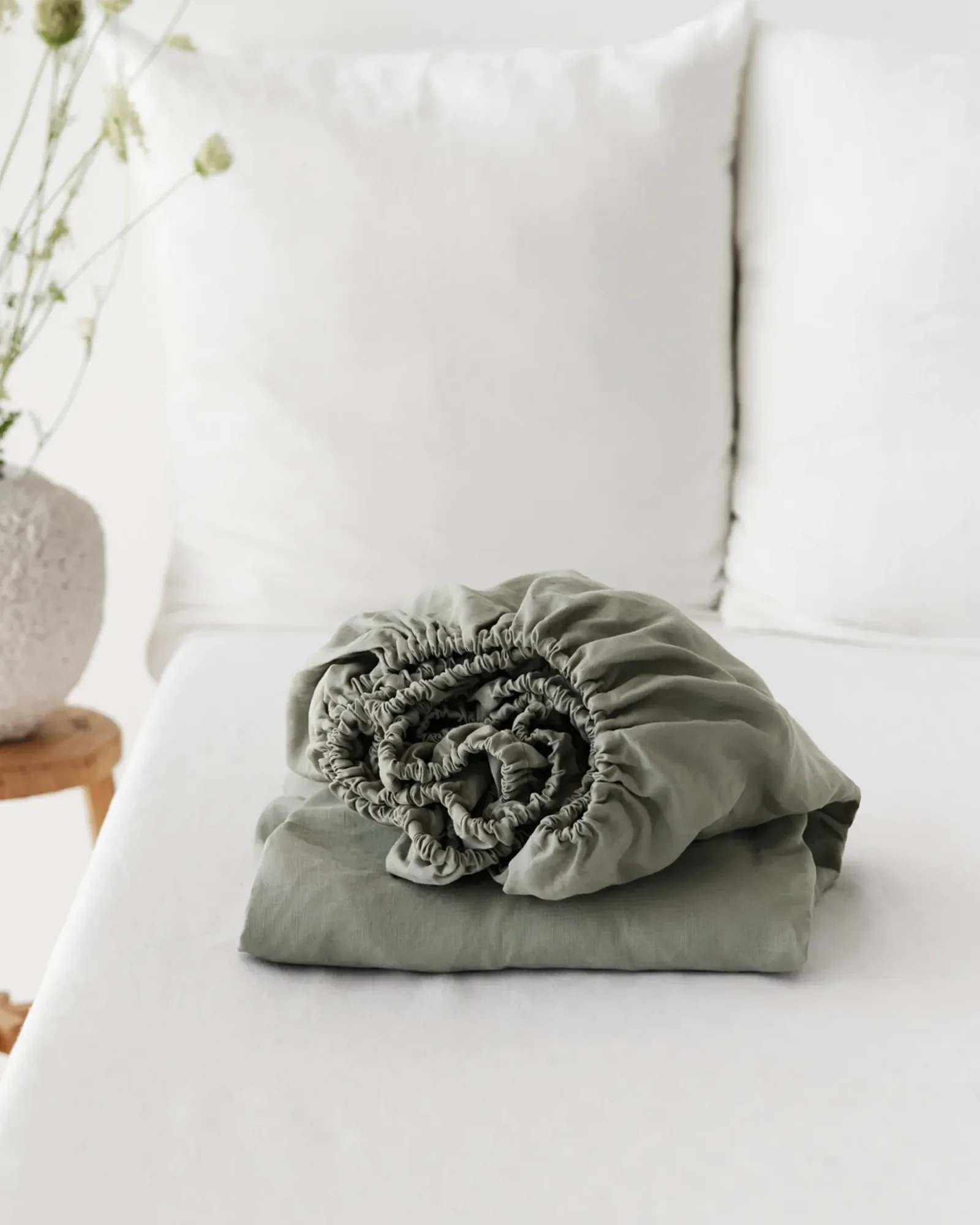 Calm sage linen fitted sheet