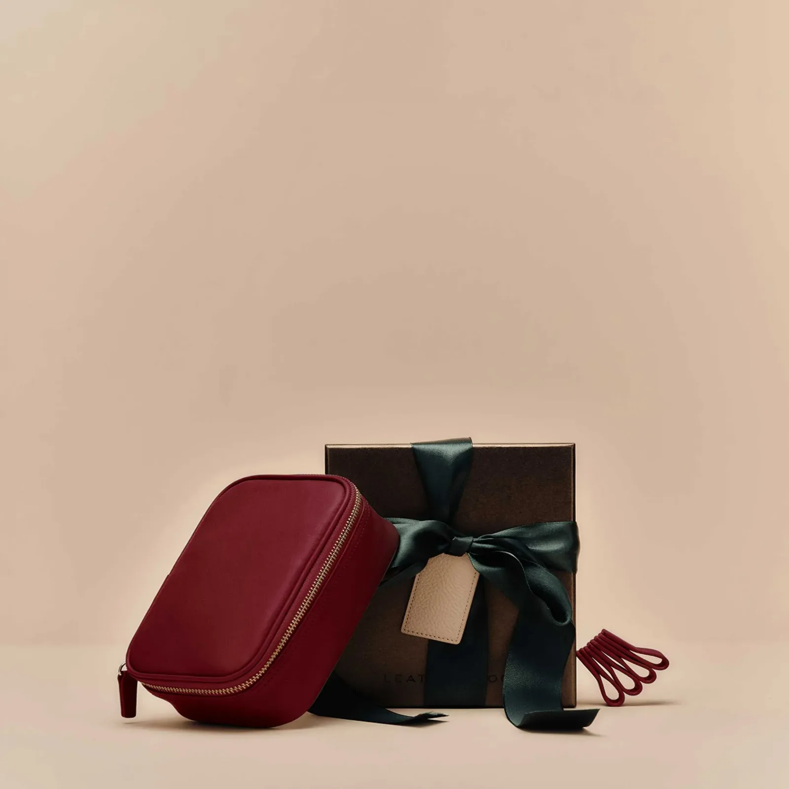 Tech Gift Set Garnet Red