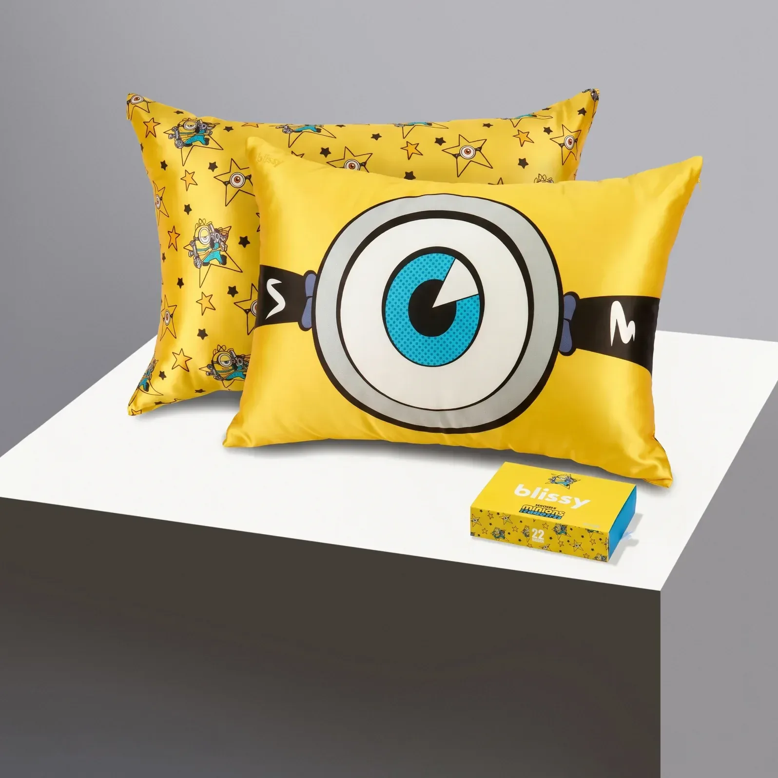 Pillowcase – Minions & Monsters – Seeing Stars – King