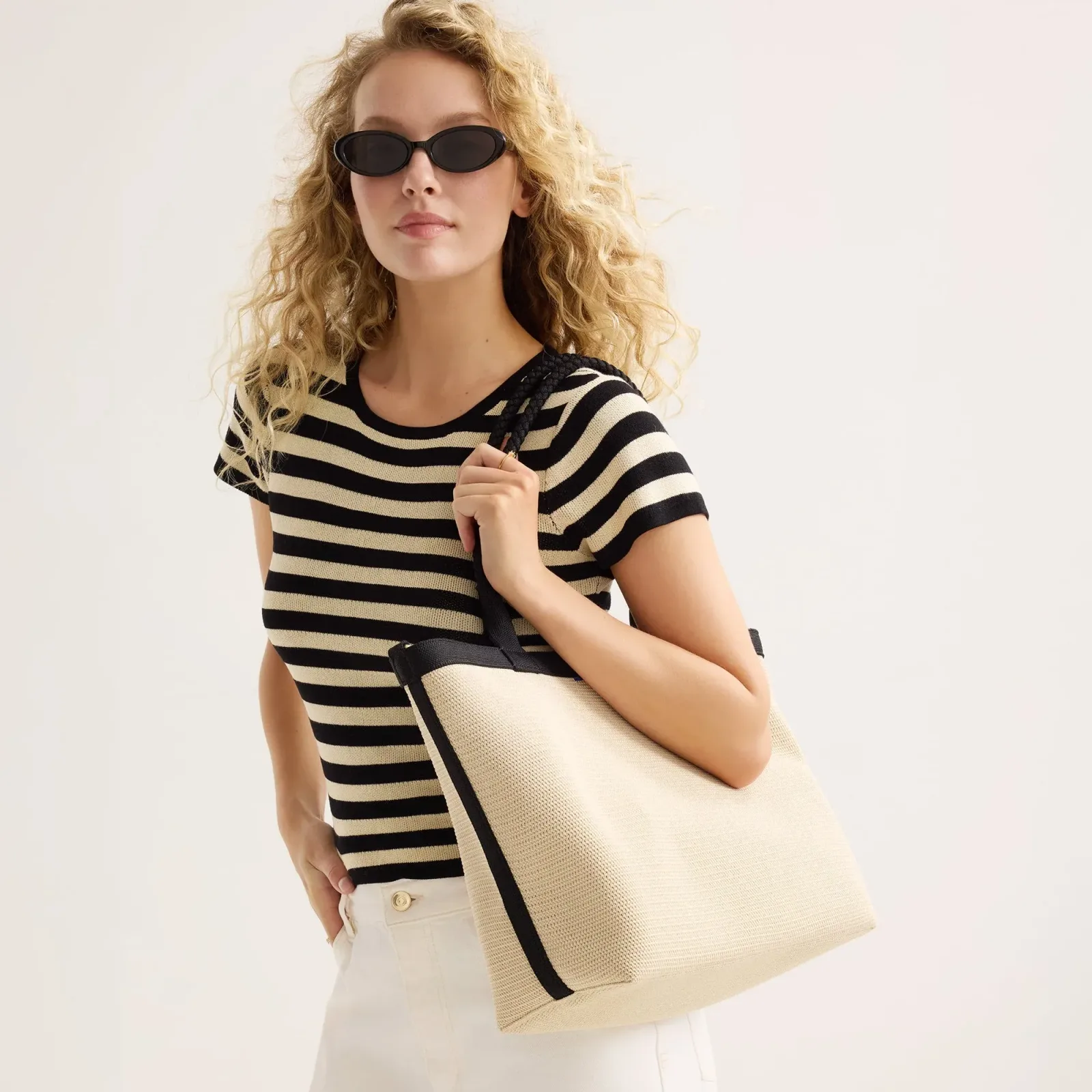 The Lightweight Zip Tote – Black and White Raffia-Knit