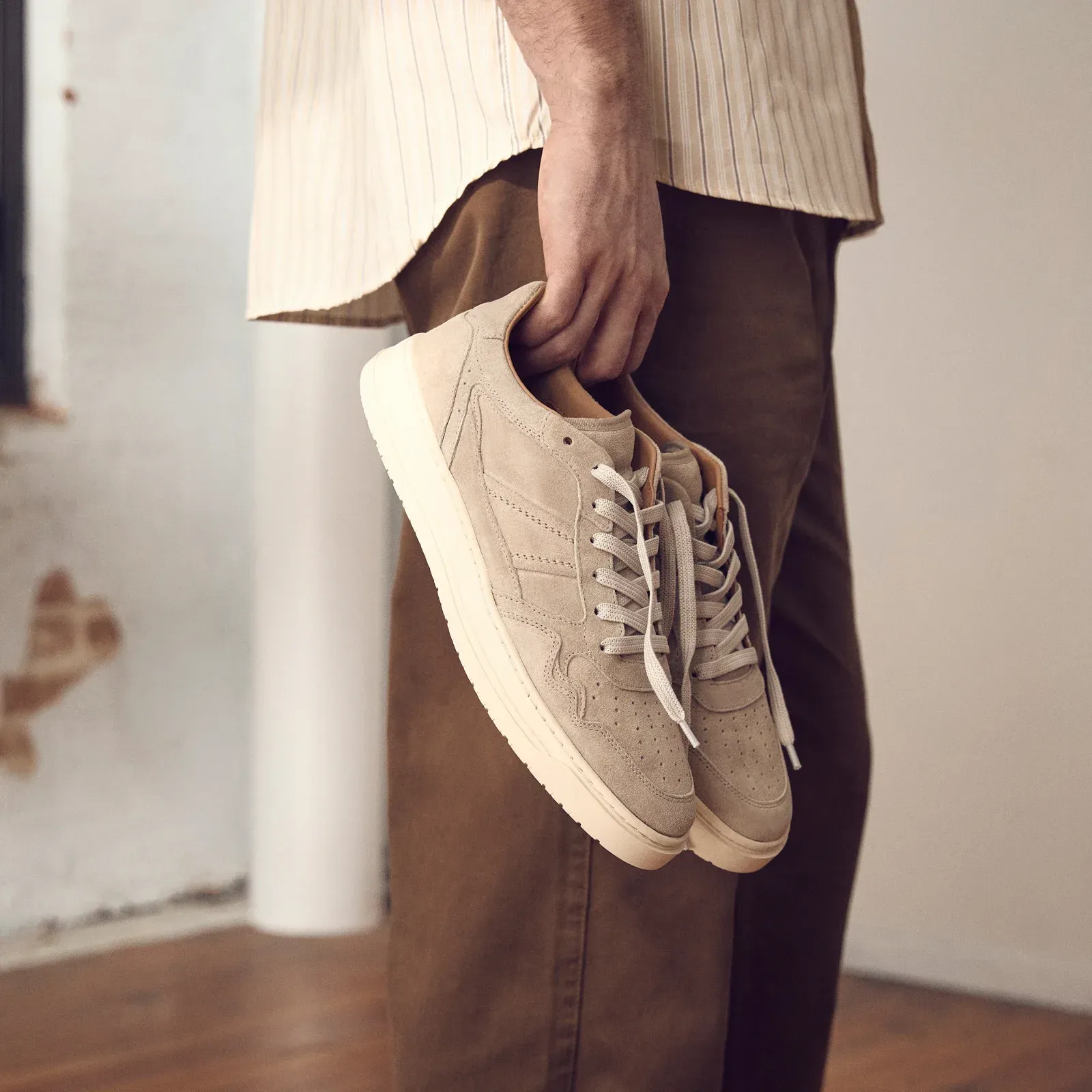 The Kingston – Taupe