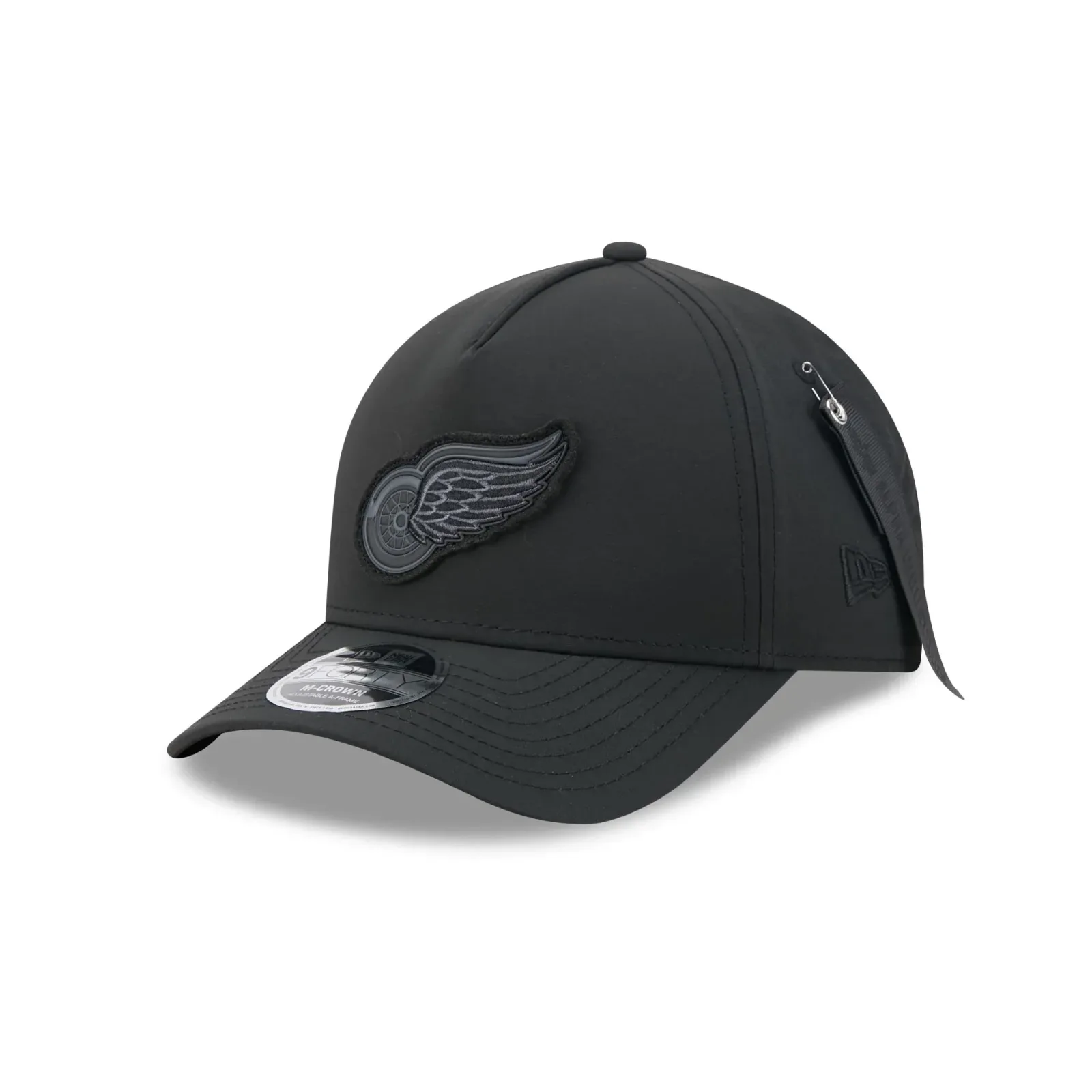 Alpha Industries x Detroit Red Wings Nylon Black 9FORTY M-Crown A-Frame Snapback Hat