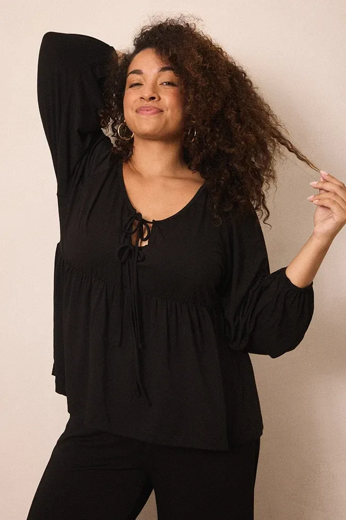 Black Tie-Top Long-Sleeve Women’s Sleep Set