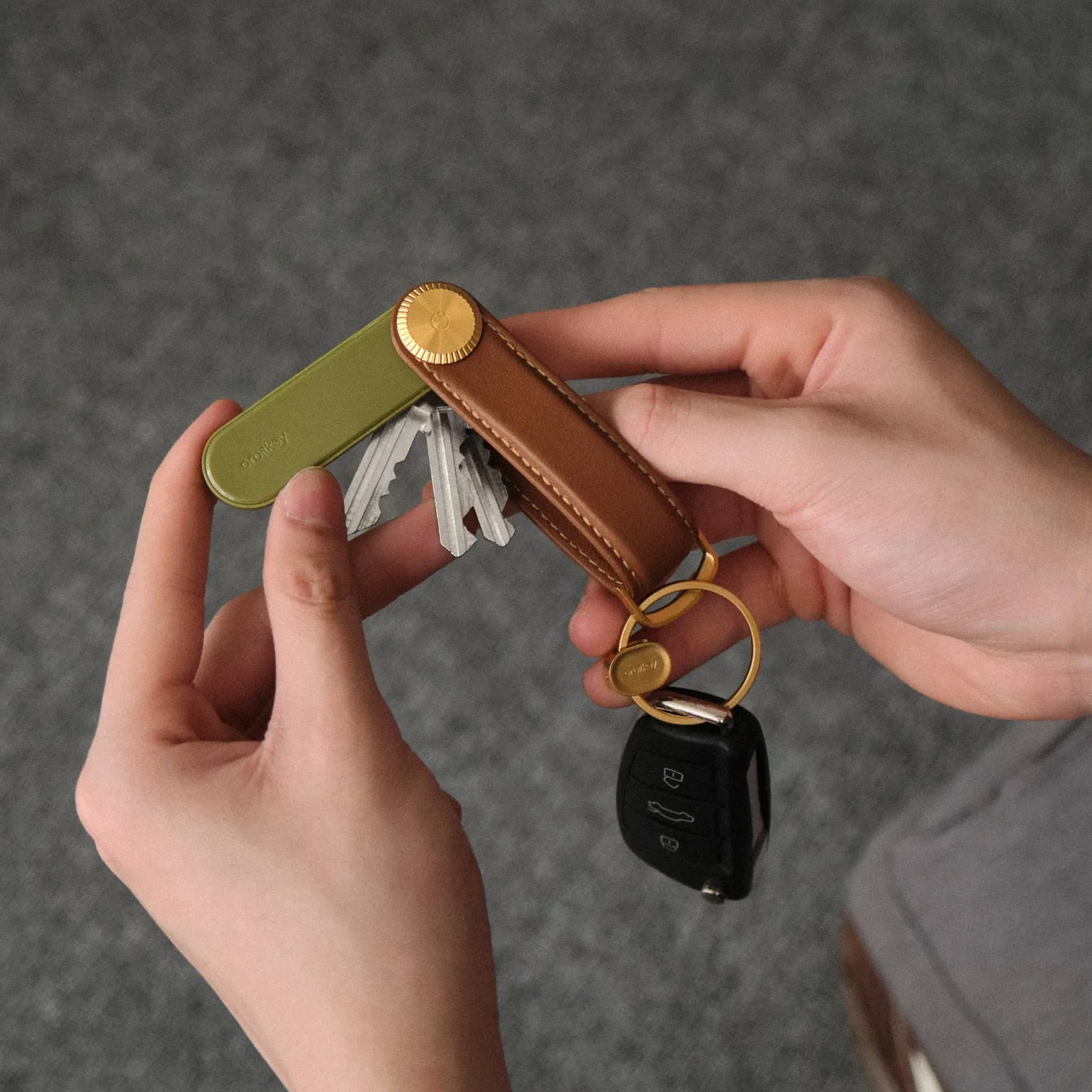 Universal Tracker