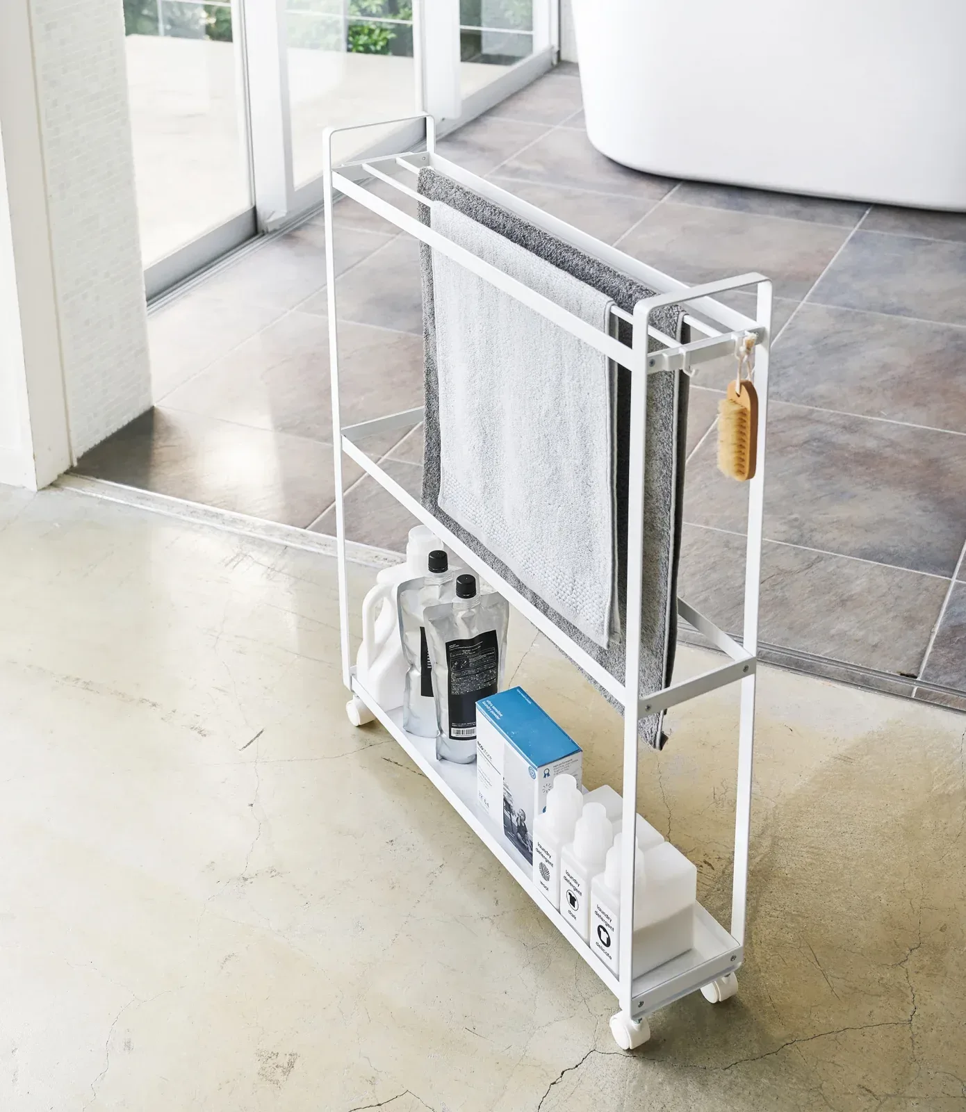 Rolling Towel Rack (33" H) – Steel