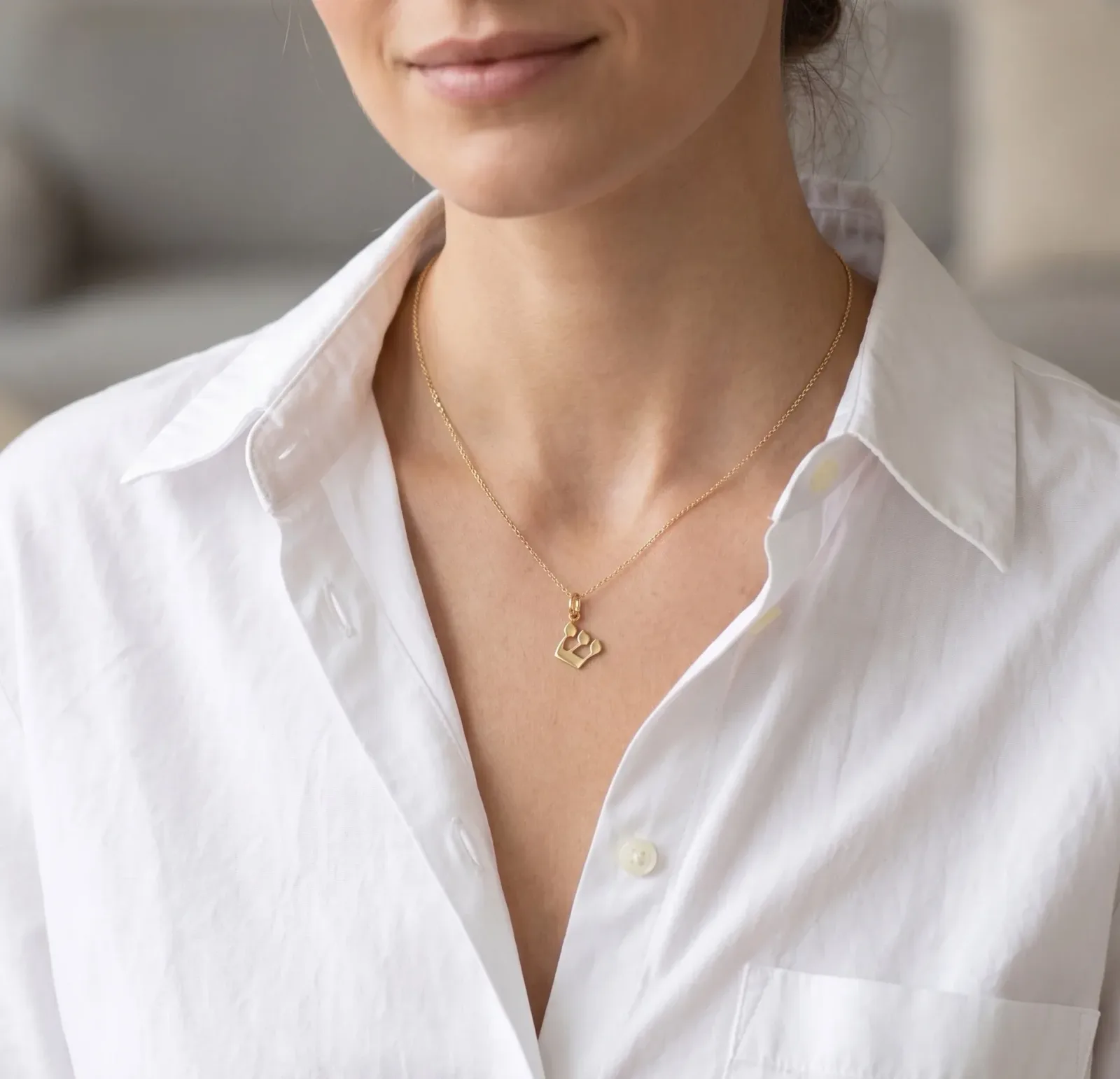 14K Gold Hebrew Initial Pendant