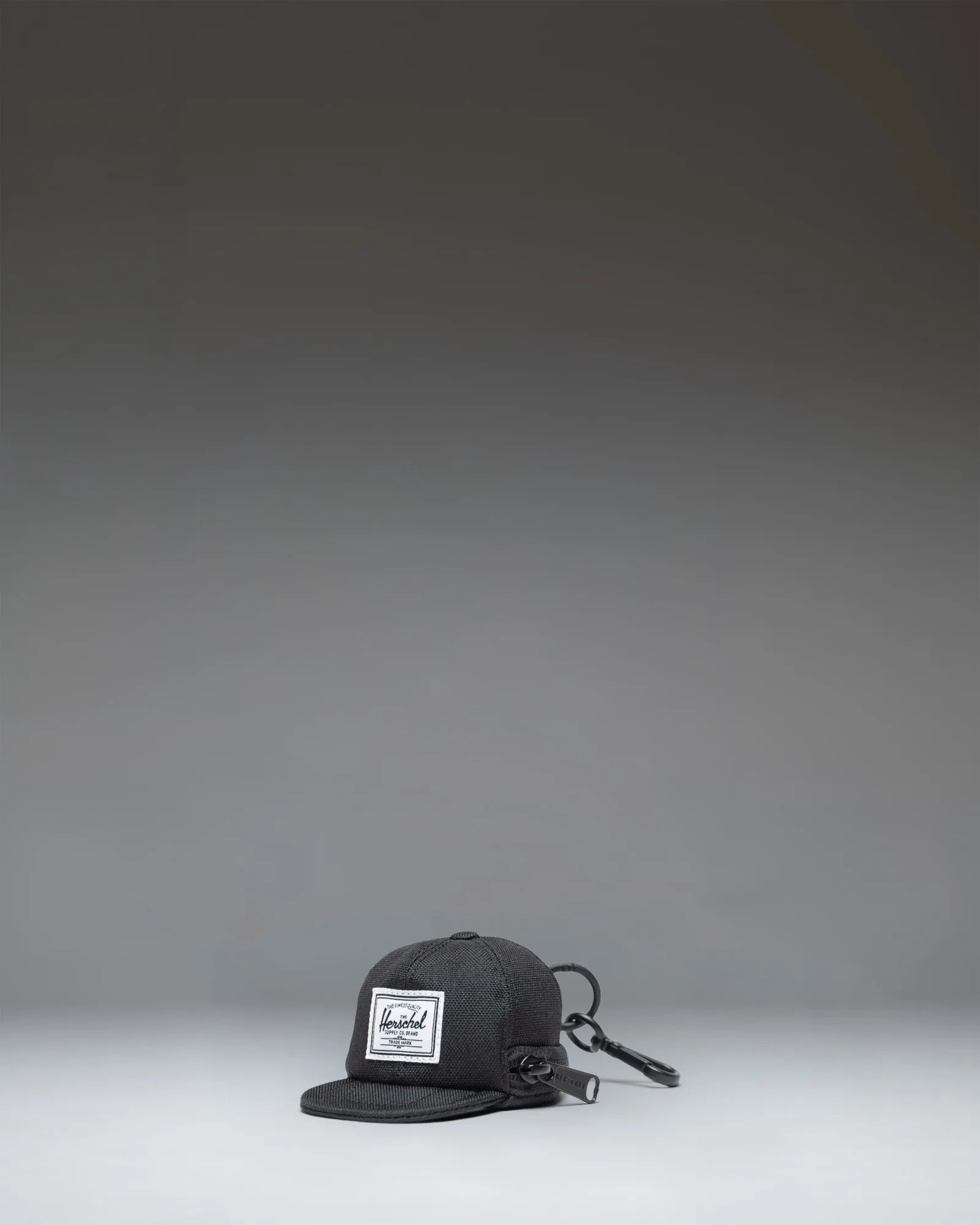 Sylas Classic Cap Bag Charm