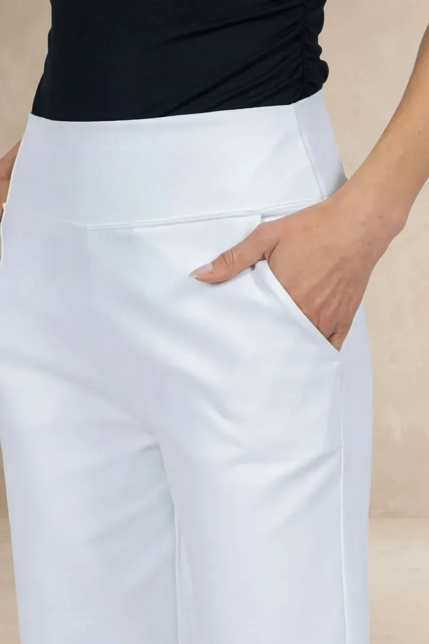 Bermuda Short: White