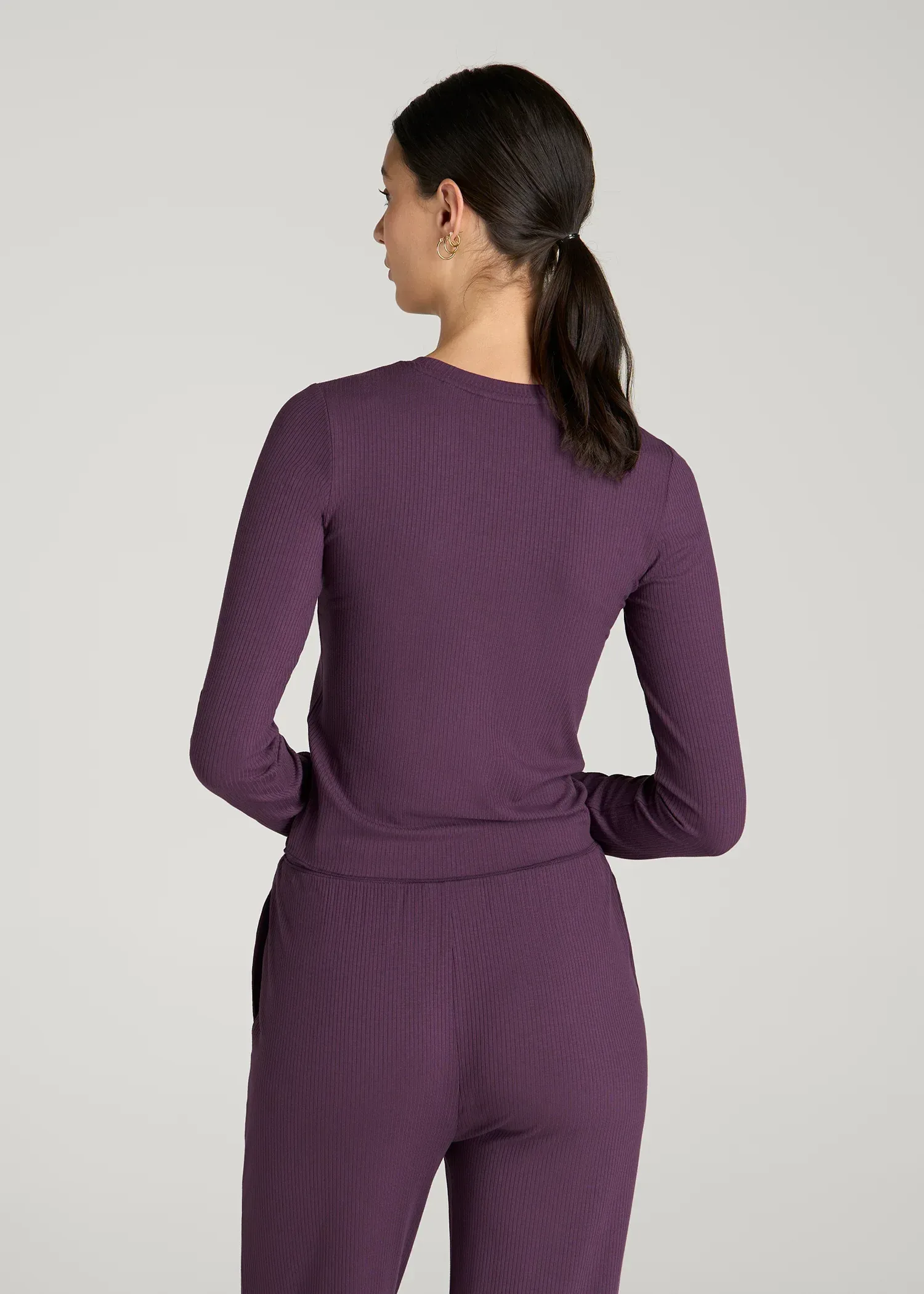 Lightweight Ribbed Cropped Lounge Top for Tall Women in Aubergine
