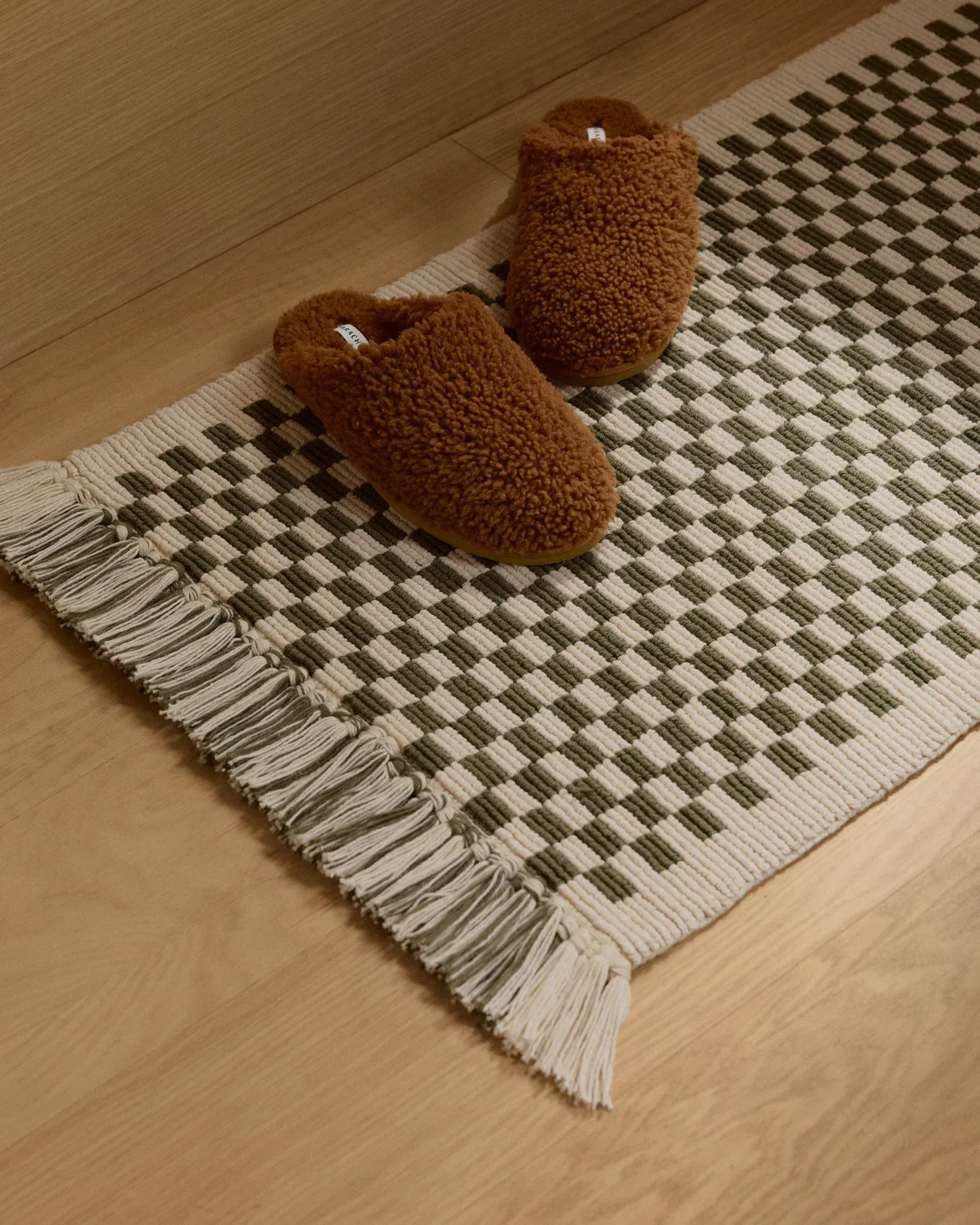 Shearling Wool Clogs (Tobacco)