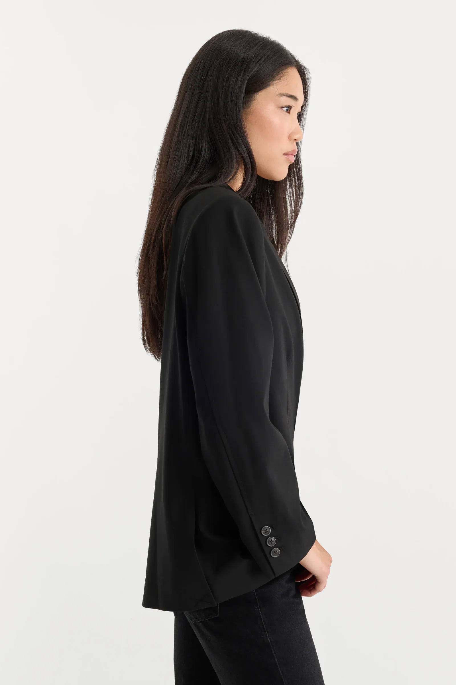 The Oversized Blazer – BLACK001