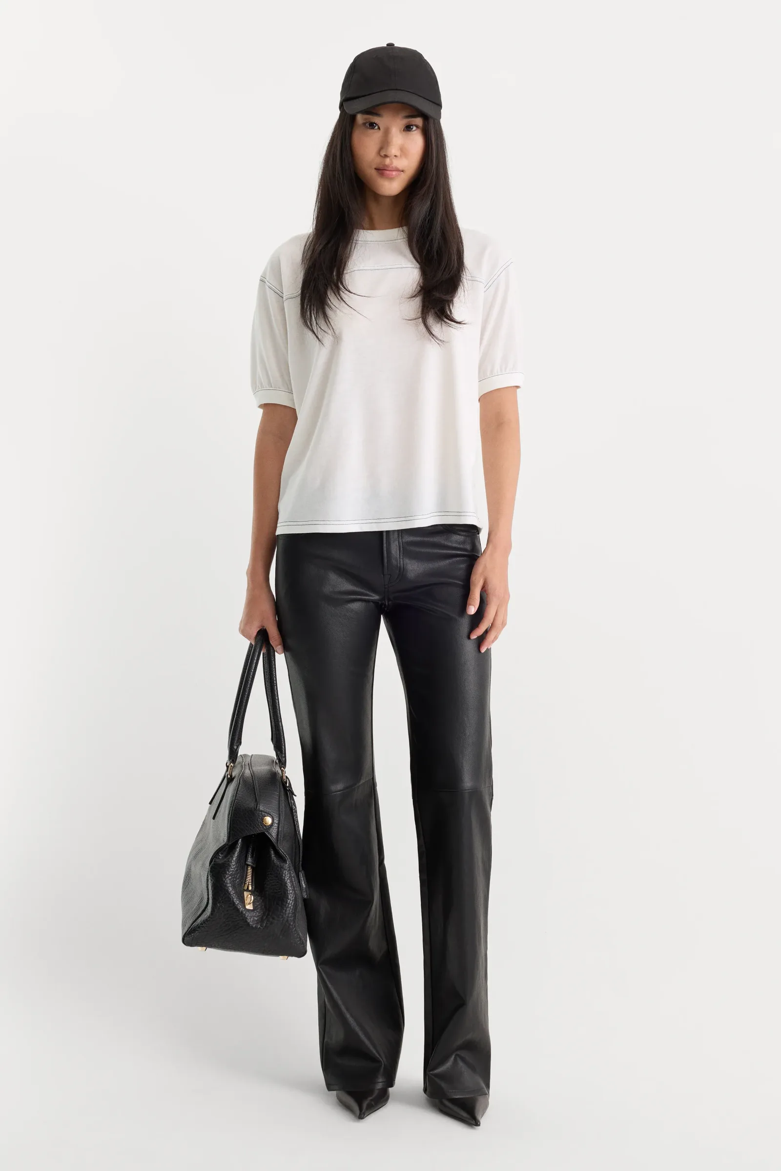 BETTER THAN LEATHER LOW RISE BOOTCUT – BLACK001