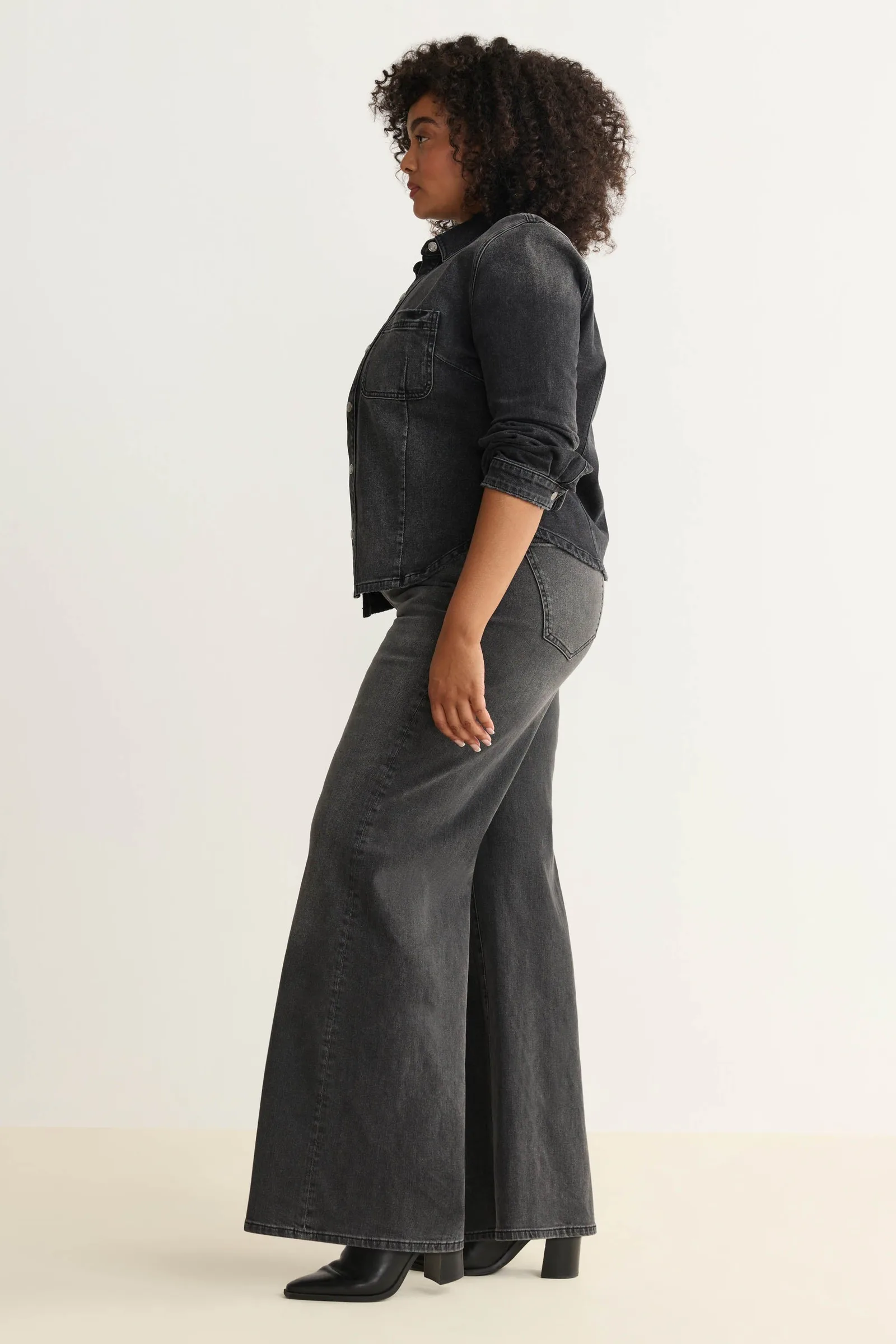 Nce Plus – Wide Leg Jeans – Overcast