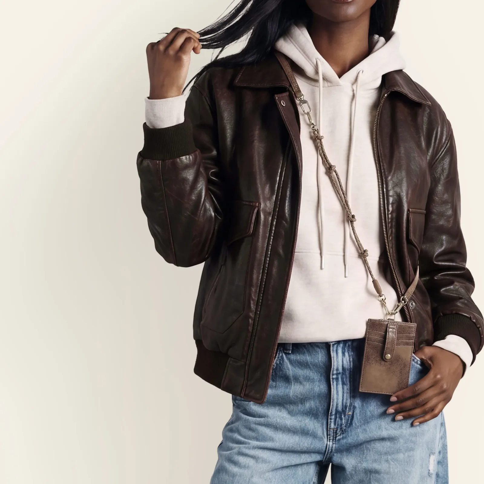Around Town Lanyard In Buffed Leather – Mocha