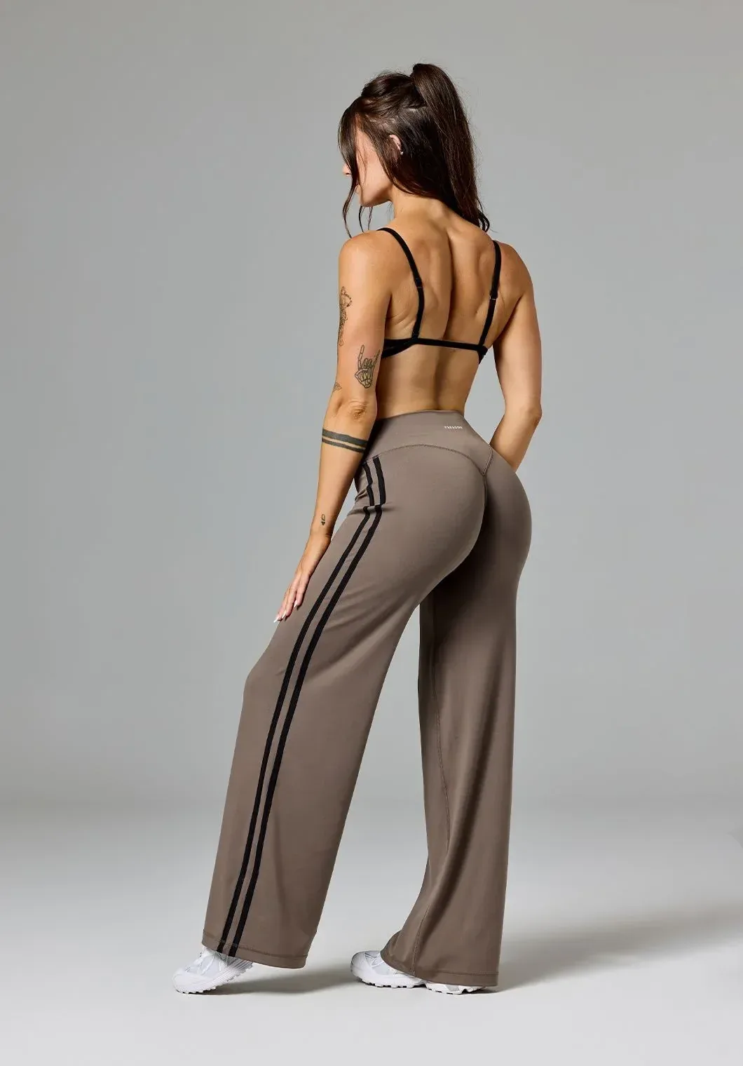 Reluna™ Double Stripe Sculptseam® Mid-Rise Straight Leg Pant Regular Thyme