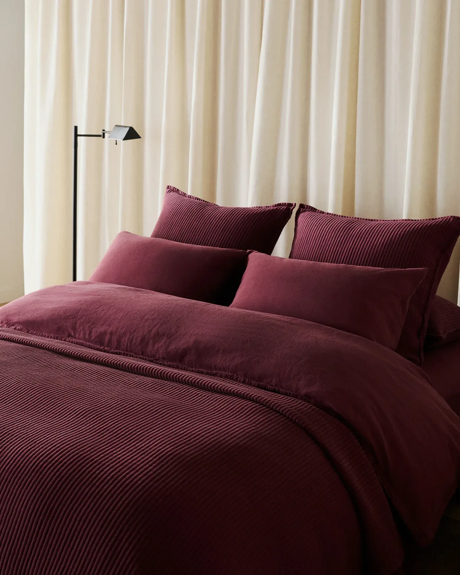 Matelasse Coverlet (Garnet)