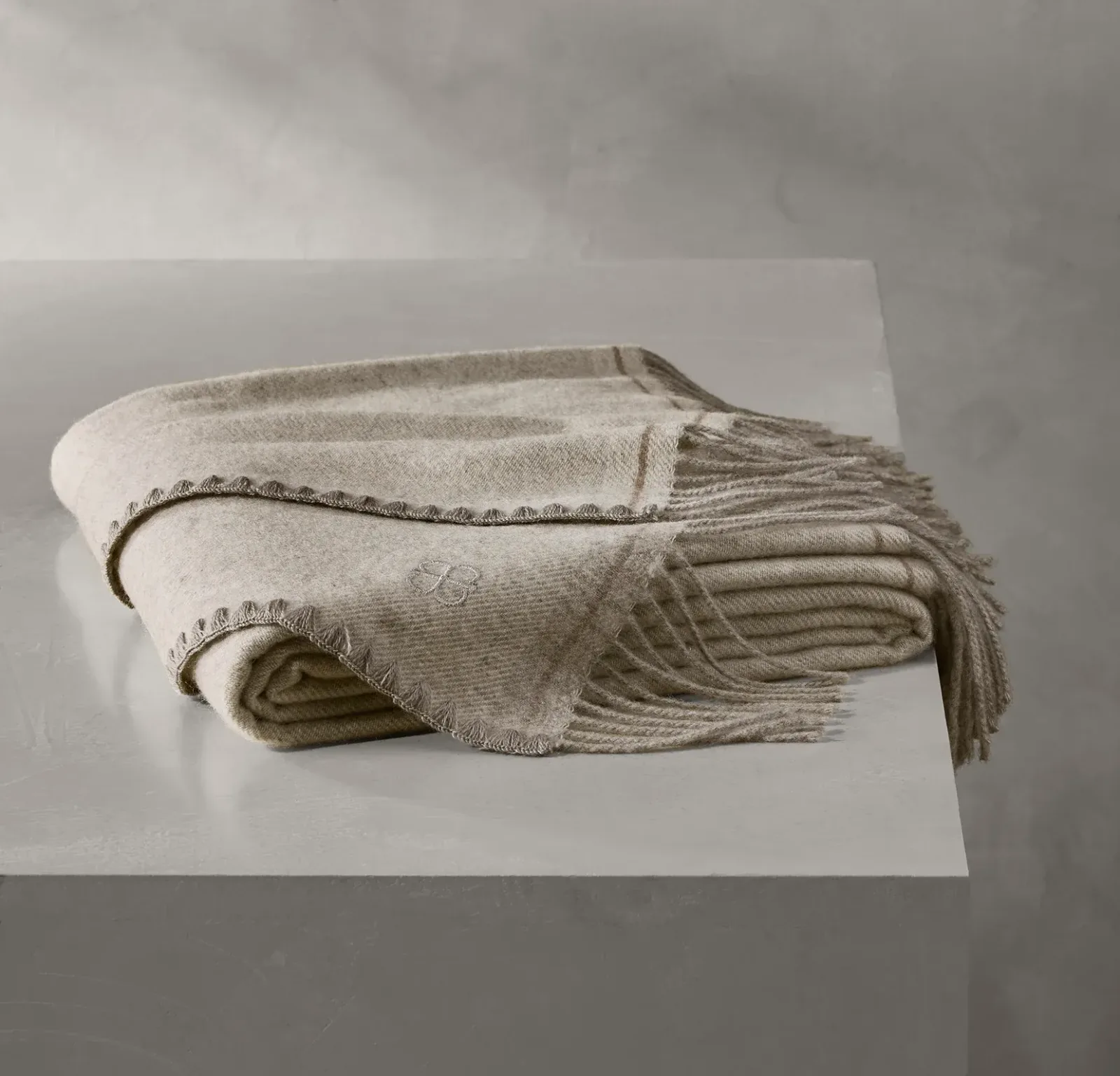 Reserve Maison Cashmere Throw Blanket – Heathered Pewter