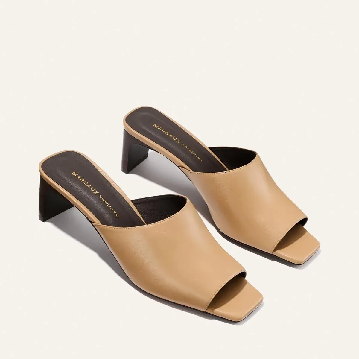 The Naomi 50 – Praline Nappa