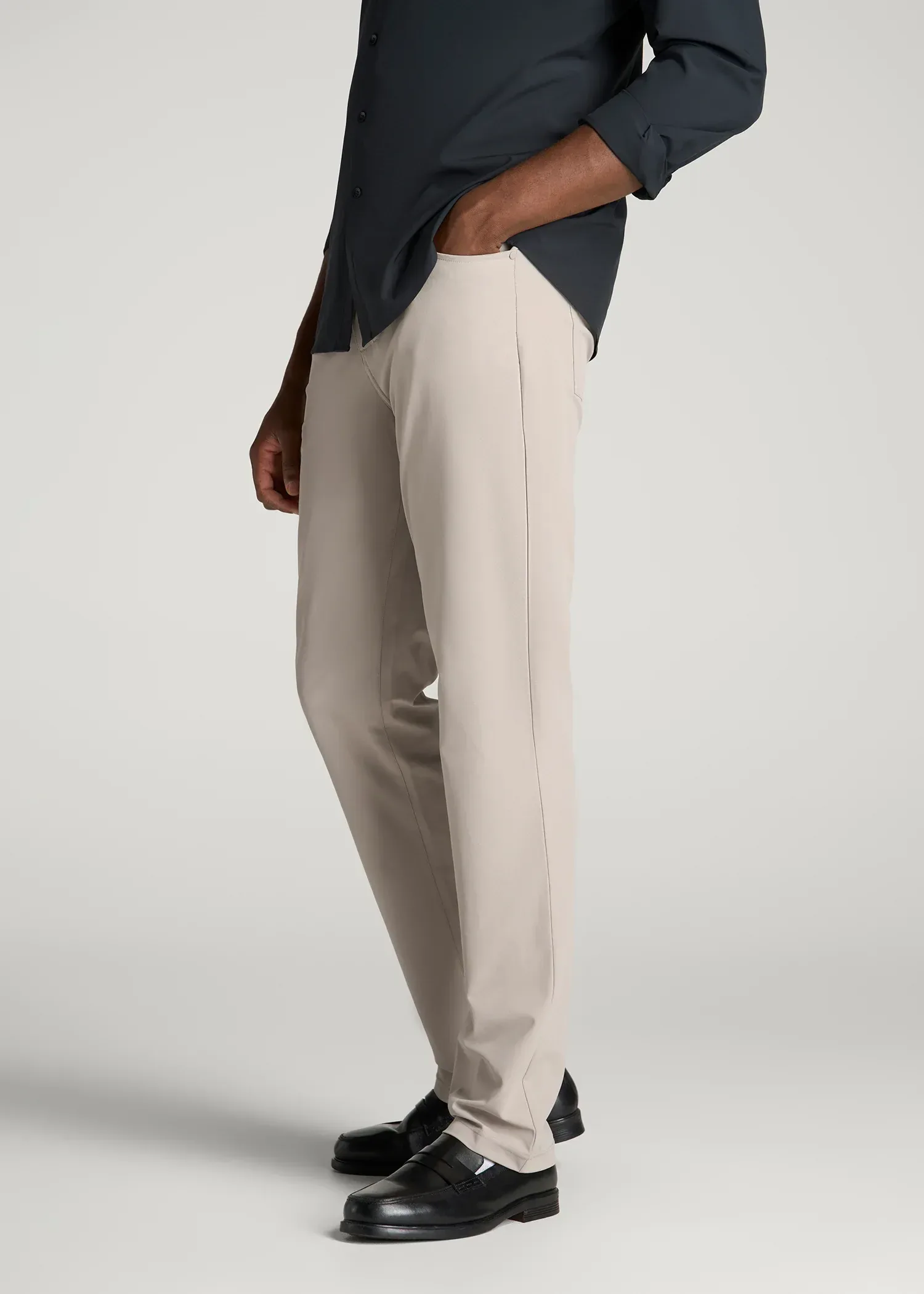 Traveler Pant 2.0 for Tall Men in Simply Taupe